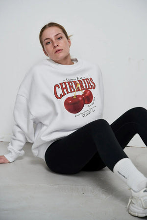 Bisiklet Yaka İçi Polar Cherries Baskılı Beyaz Oversize Sweatshirt