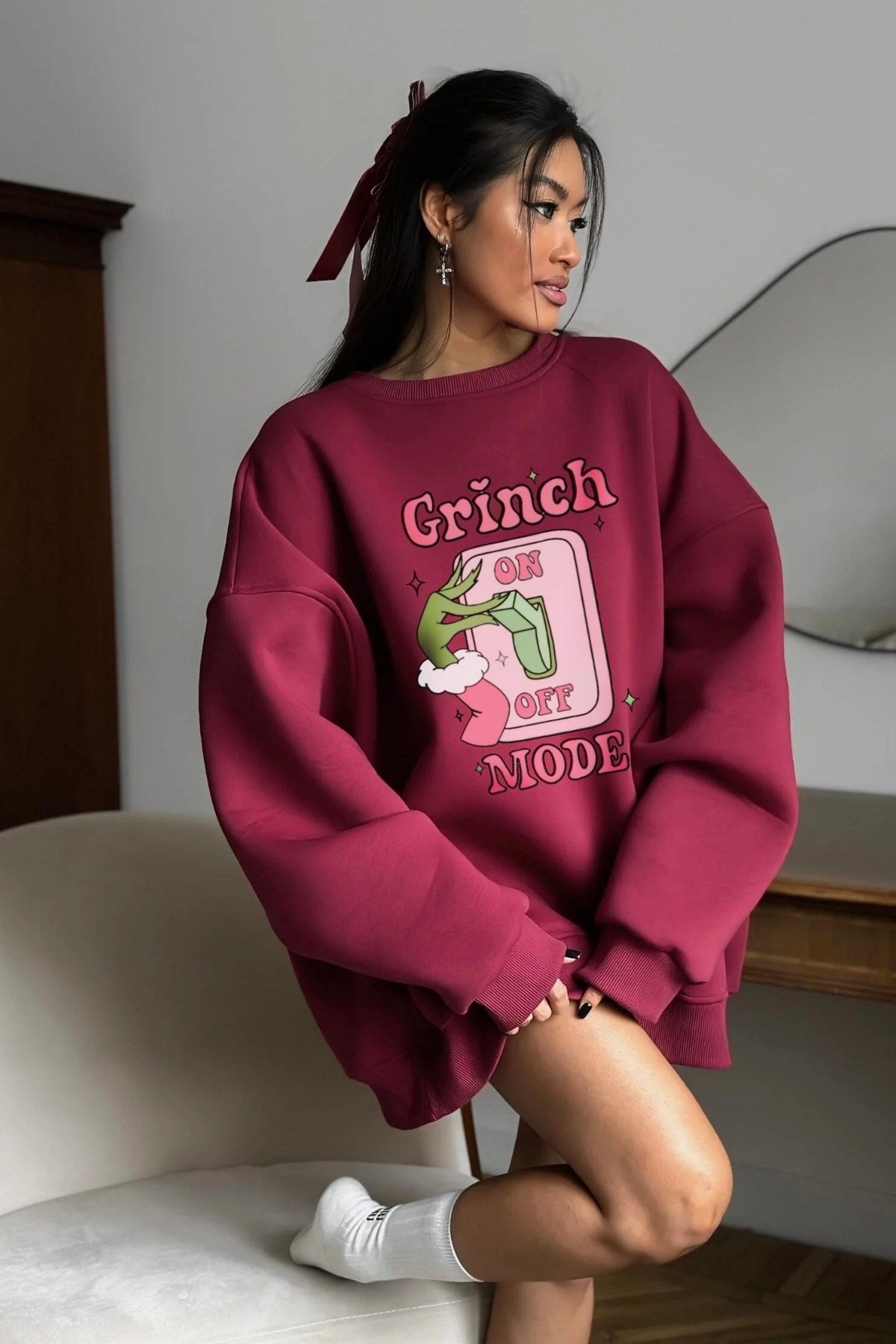 Kadın Oversize Sweatshirt Elbise Grinch Mode Baskılı Bordo – Bisiklet Yaka, 3 İplik Şardonlu Polar