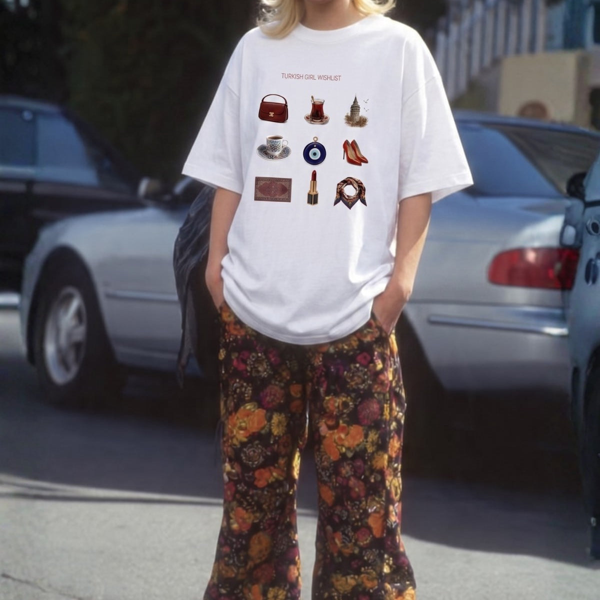 Kadın Oversize Tişört Turkish Girl Wishlist Baskılı Beyaz – Bisiklet Yaka, Rahat Kalıp, %100 Pamuk