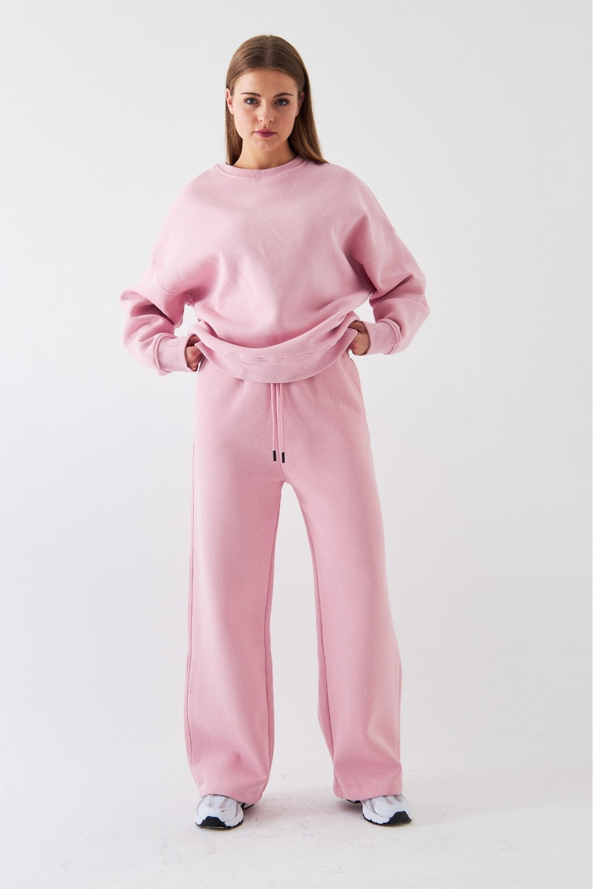 Unisex Oversize Eşofman Takımı Basic Pembe – Bisiklet Yaka, Boru Paça, 3 İplik Şardonlu Polar