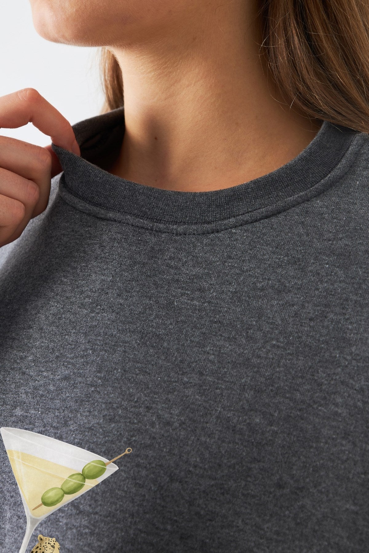 Kadın Oversize Sweatshirt Martini Leopard Baskılı Füme Melanj – Bisiklet Yaka, 3 İplik Polar