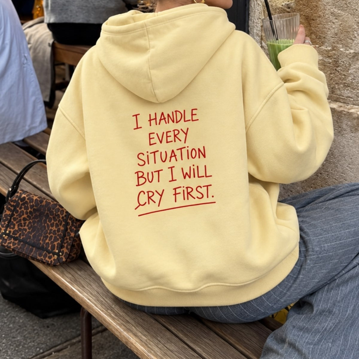 Kadın Oversize Hoodie Cry First Baskılı Sarı – Kapüşonlu, Kanguru Cepli, 3 İplik Şardonlu Polar
