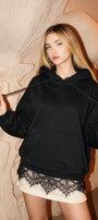 Kadın Oversize Hoodie Lace Muse Dantel Detaylı Siyah – Kapüşonlu, Bağcıklı, 3 İplik Şardonsuz