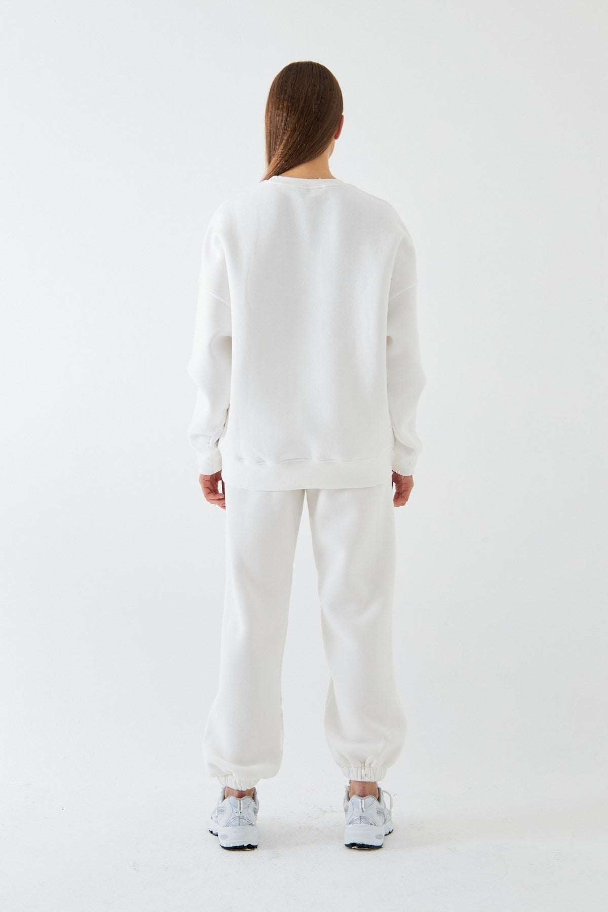 Unisex Oversize Sweatshirt Basic Beyaz – Bisiklet Yaka, 3 İplik Şardonlu Polar