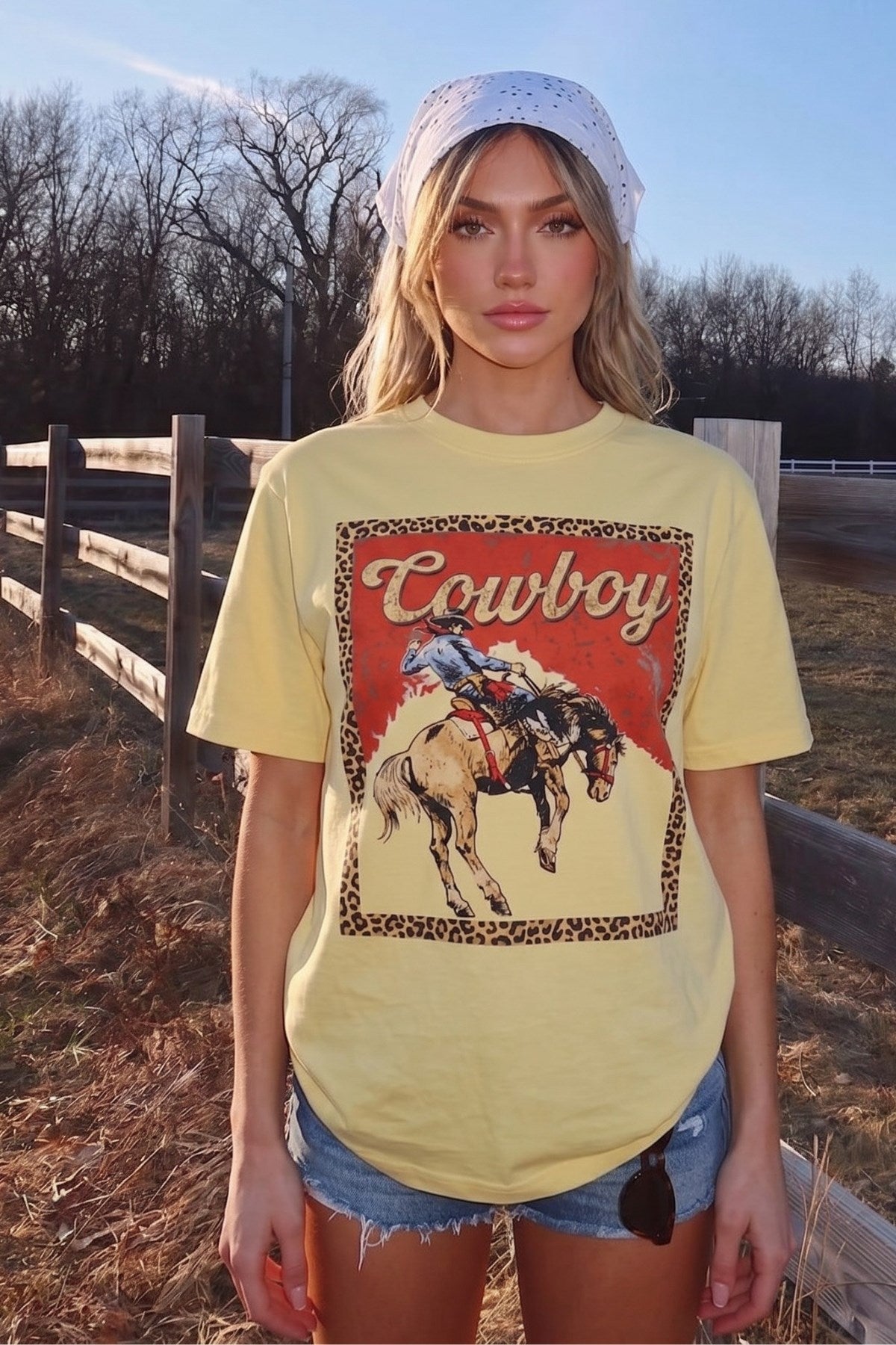 Kadın Oversize Tişört Western Rush Baskılı Sarı – Bisiklet Yaka, Rahat Kalıp, %100 Pamuk