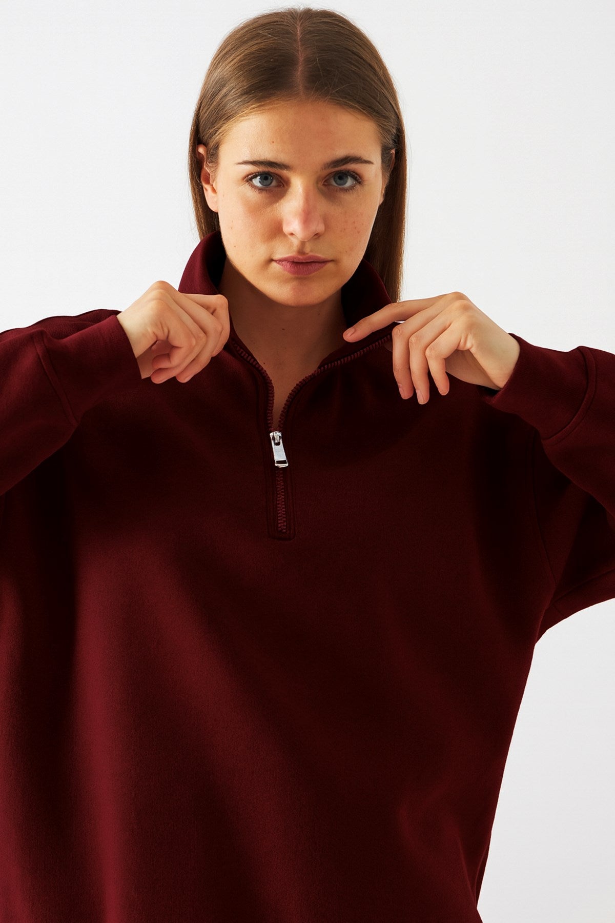 Unisex Oversize Eşofman Takımı Basic Bordo – Fermuarlı Dik Yaka, Lastikli Paça, 3 İplik Şardonlu Polar