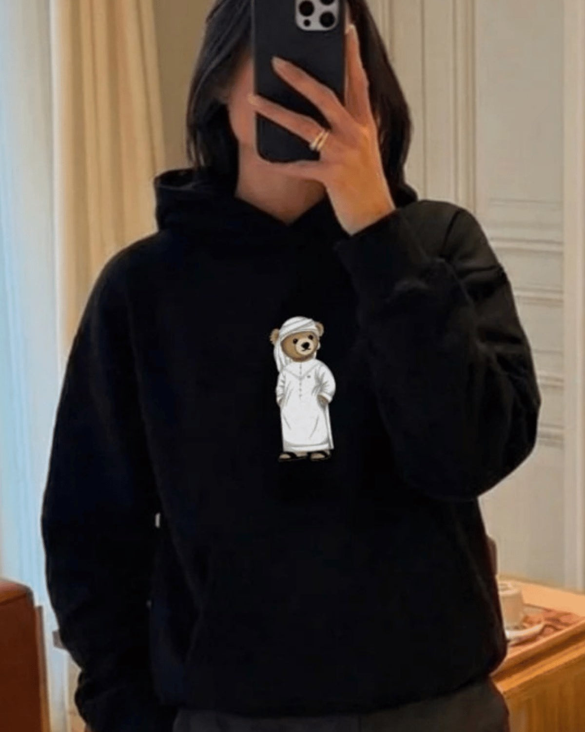 Kadın Oversize Sweatshirt Hoodie Emirati Bear Siyah – Kapüşonlu, 3 İplik Polar, Kanguru Cepli