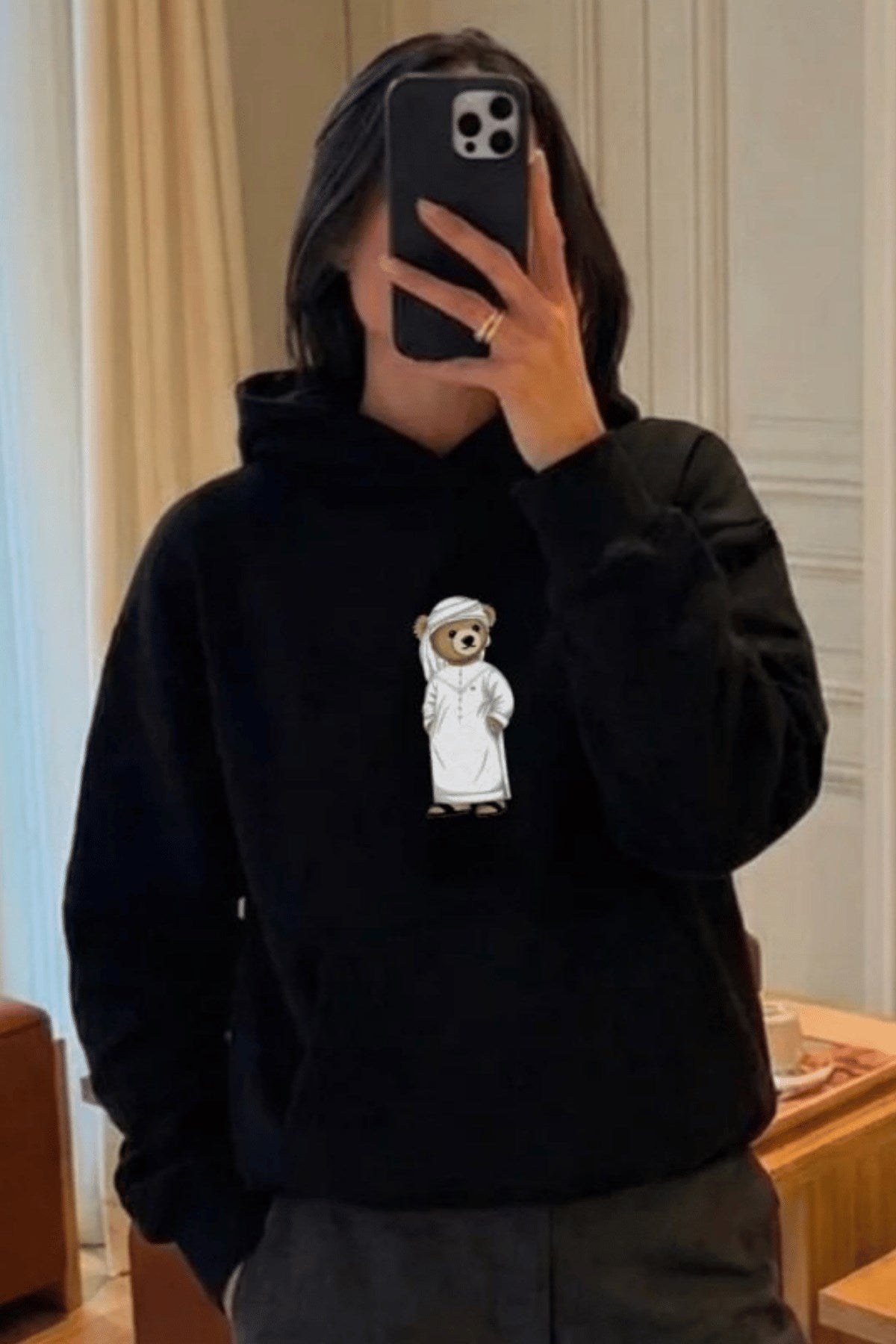 Kadın Oversize Sweatshirt Hoodie Emirati Bear Siyah – Kapüşonlu, 3 İplik Polar, Kanguru Cepli