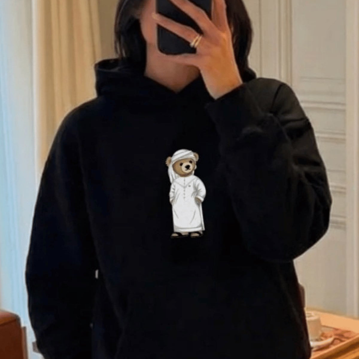 Kadın Oversize Sweatshirt Hoodie Emirati Bear Siyah – Kapüşonlu, 3 İplik Polar, Kanguru Cepli