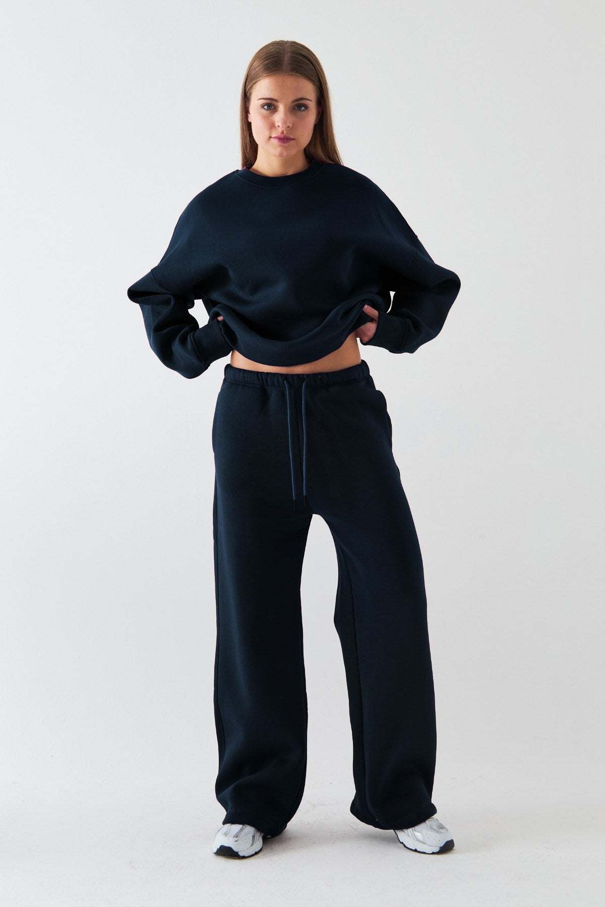 Unisex Oversize Eşofman Takımı Basic Lacivert – Bisiklet Yaka, Boru Paça, 3 İplik Şardonlu Polar