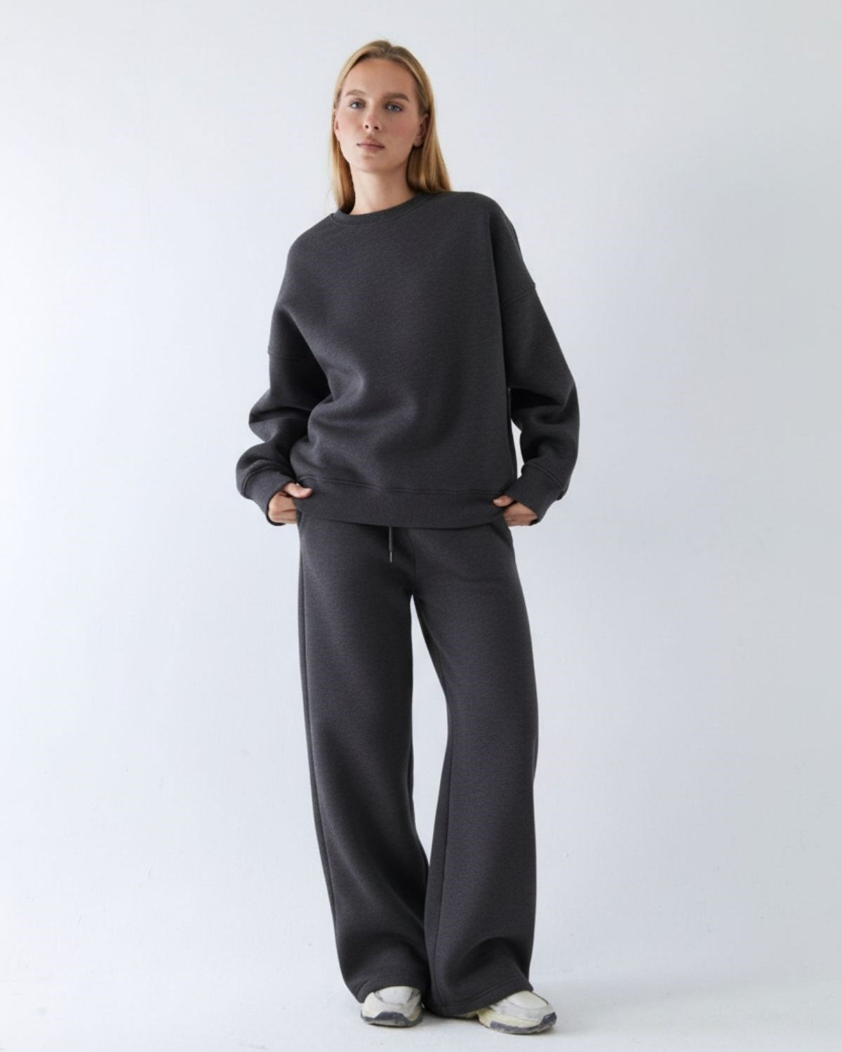 Unisex Oversize Eşofman Takımı Basic Füme Melanj – Bisiklet Yaka, Bol Paça, 3 İplik Şardonlu Polar