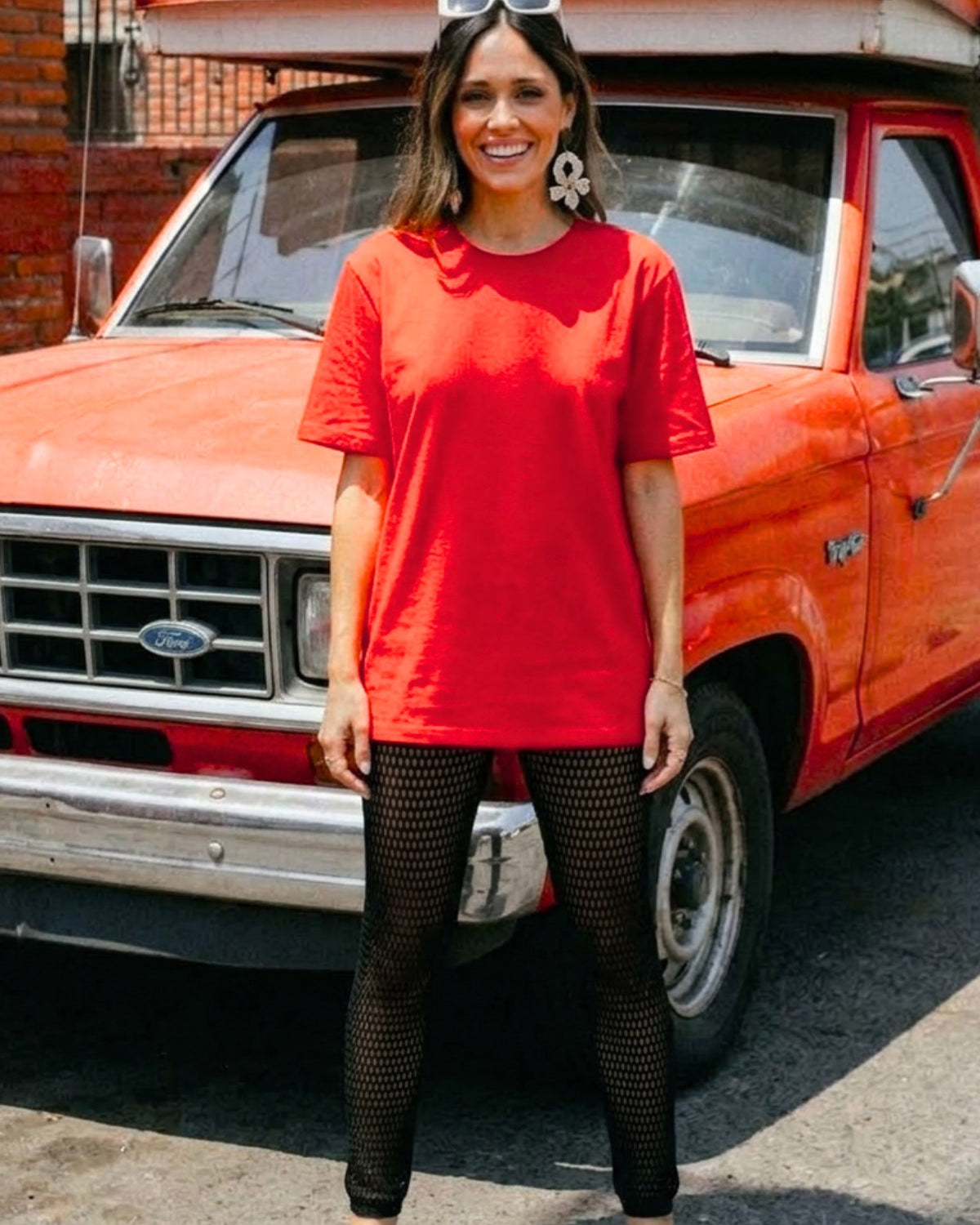 Kadın Oversize Basic Tişört Kırmızı – Bisiklet Yaka, Rahat Kalıp, Yazılık, %100 Pamuk