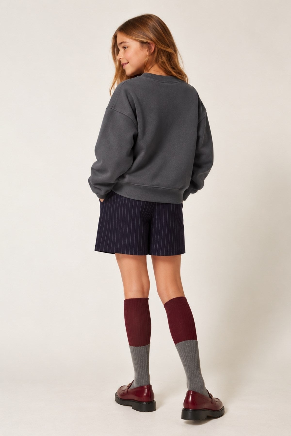 Kız Çocuk Oversize Sweatshirt Basic Füme – Bisiklet yaka, 3 iplik şardonlu polar