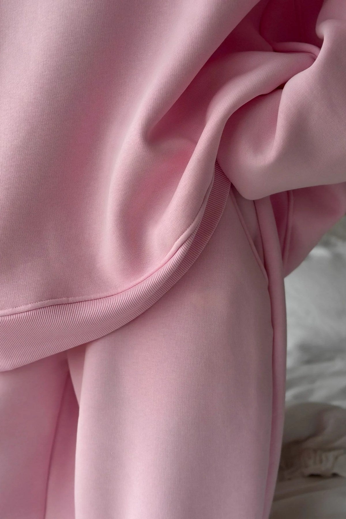 Kadın Oversize Sweat Elbise Eşofman Takımı Basic Pembe – Bisiklet Yaka, Lastikli Paça, 3 İplik Polar