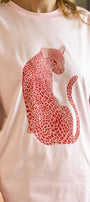 Kadın Pembe Oversize Tişört – Leopar Baskılı Rahat Kalıp Yazlık Model
