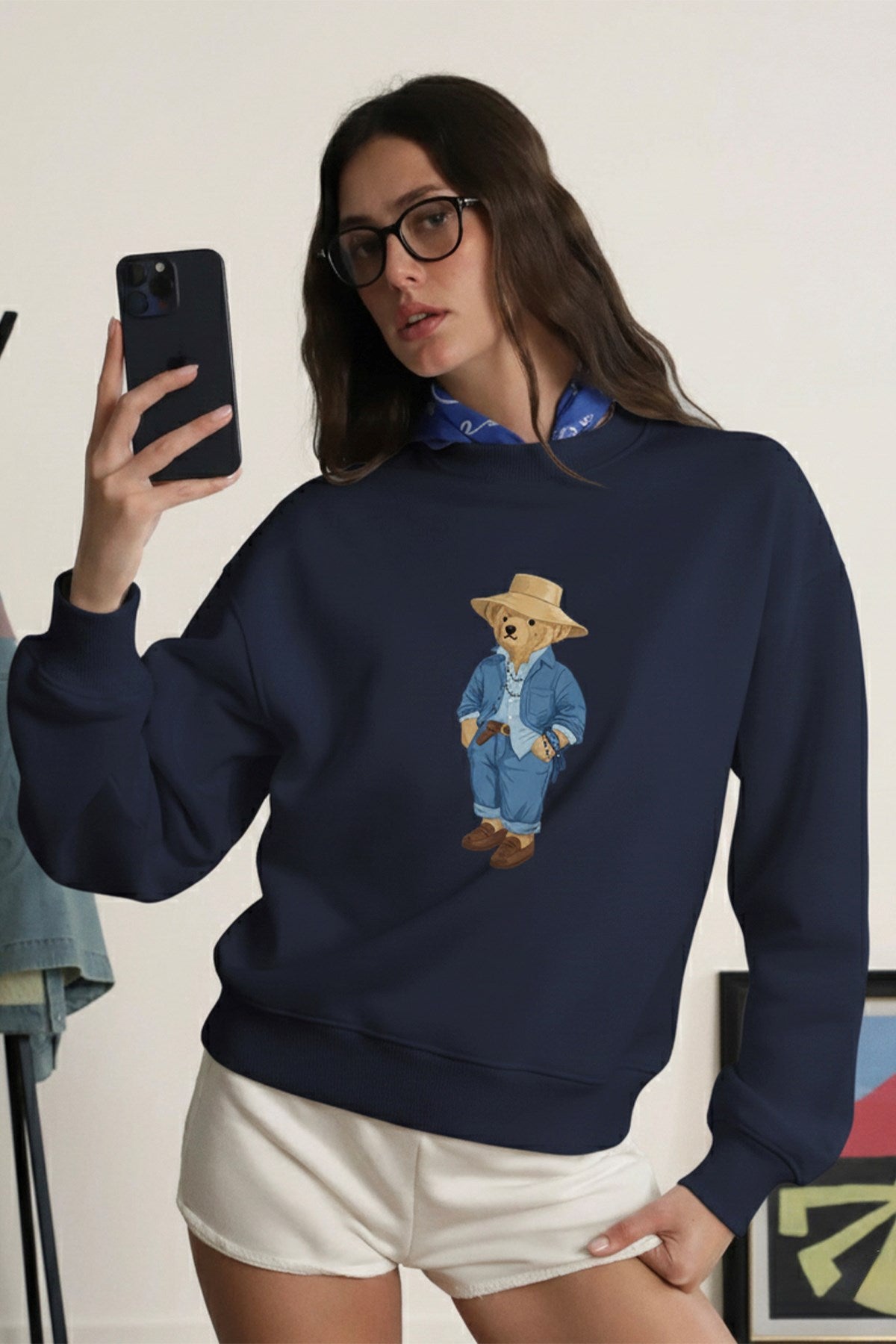 Kadın Oversize Sweatshirt Ranch Bear Baskılı Lacivert – Bisiklet Yaka, 3 İplik Şardonlu Polar