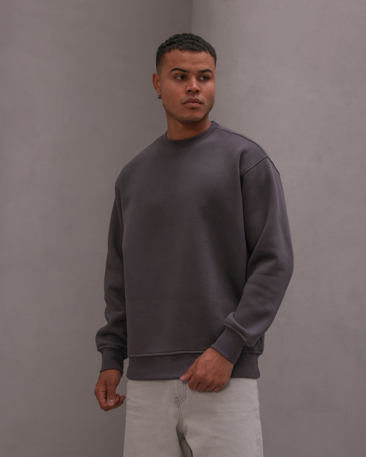 Erkek Oversize Sweatshirt Basic Füme – Bisiklet Yaka, 3 İplik Şardonlu Polar