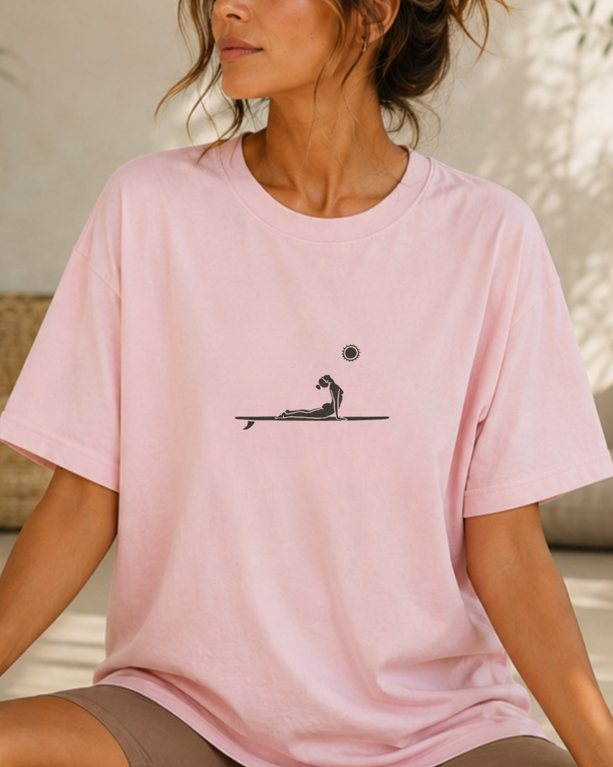 Kadın Oversize Tişört Zen Aura Baskılı Pembe – Bisiklet Yaka, Rahat Kalıp, %100 Pamuk