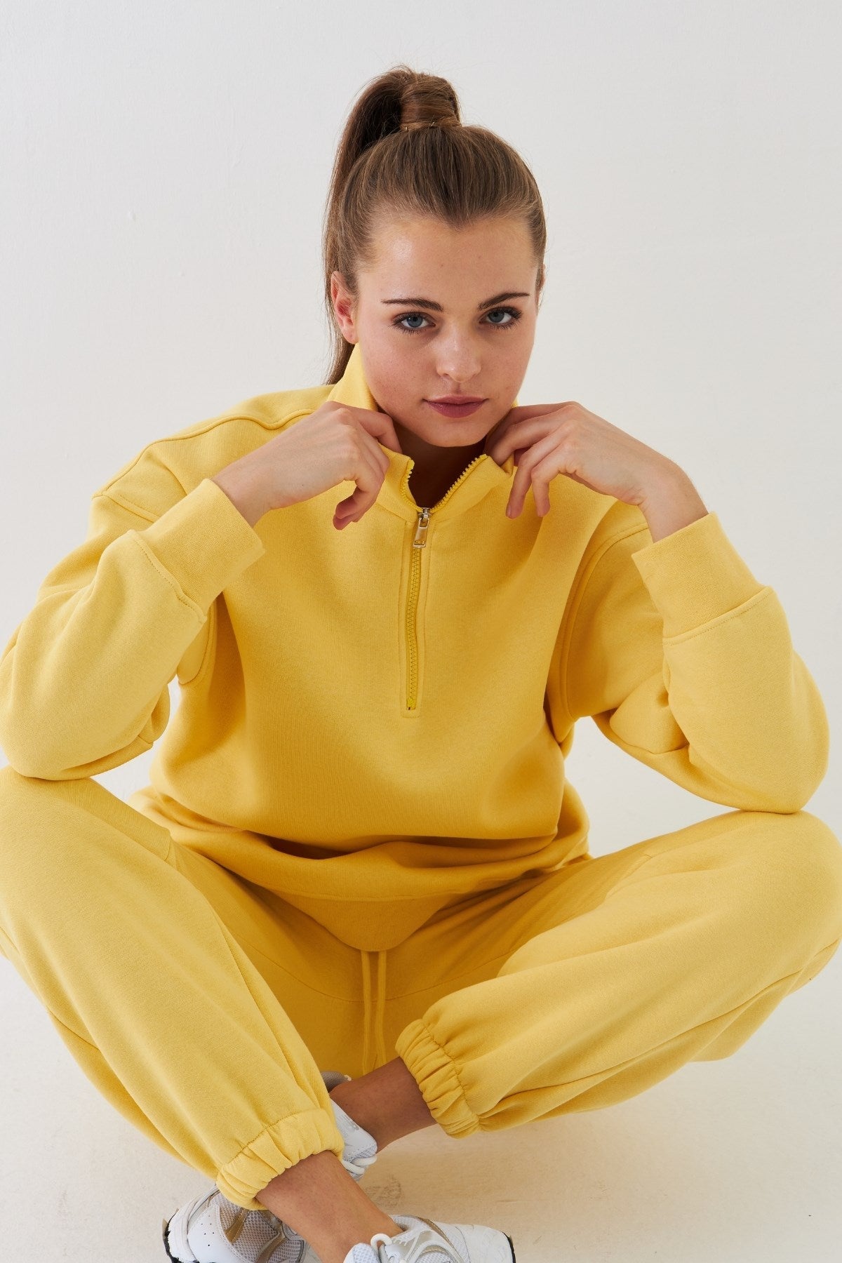 Unisex Oversize Sweatshirt Basic Sarı – Yarım Fermuar Dik Yaka, 3 İplik Şardonlu Polar