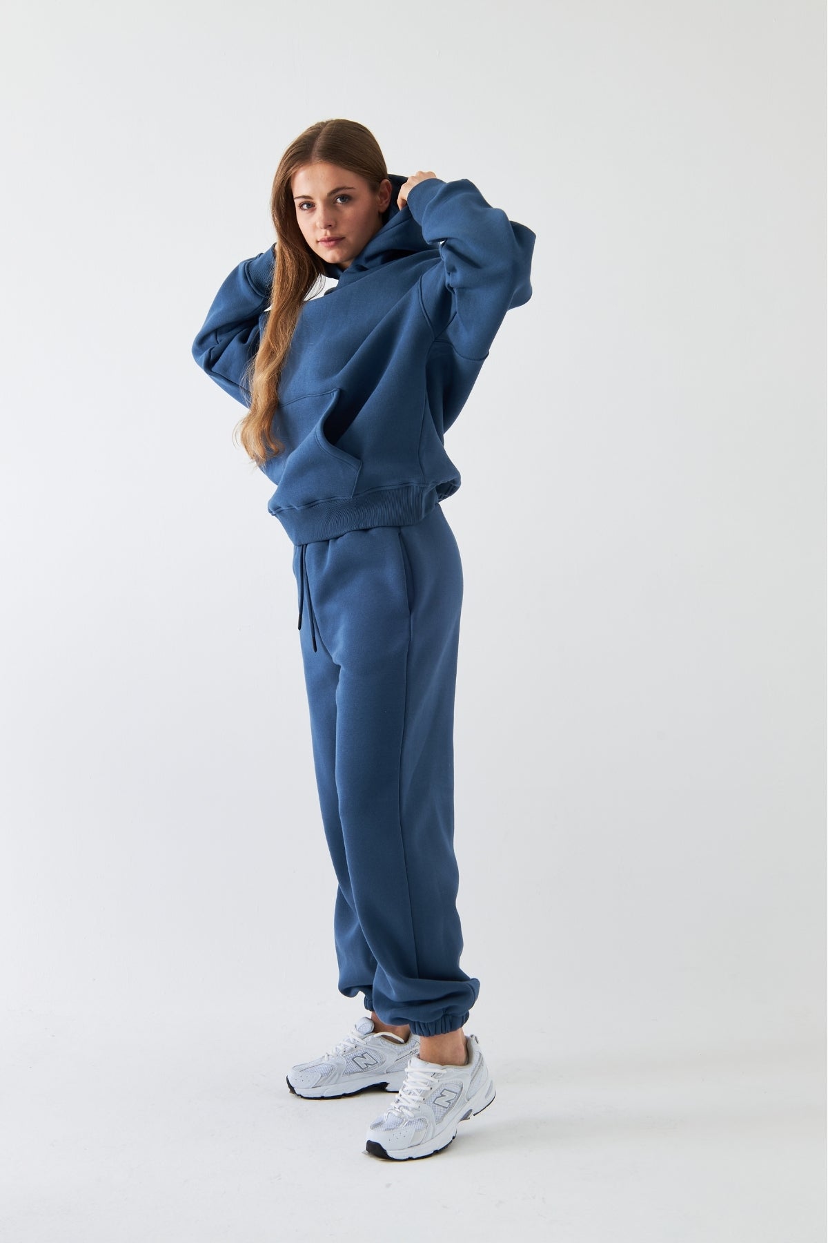 Oversize Unisex Eşofman Takımı Marine – Basic, 3 İplik Şardonlu Polar; Kapüşonlu Üst, Lastikli Alt