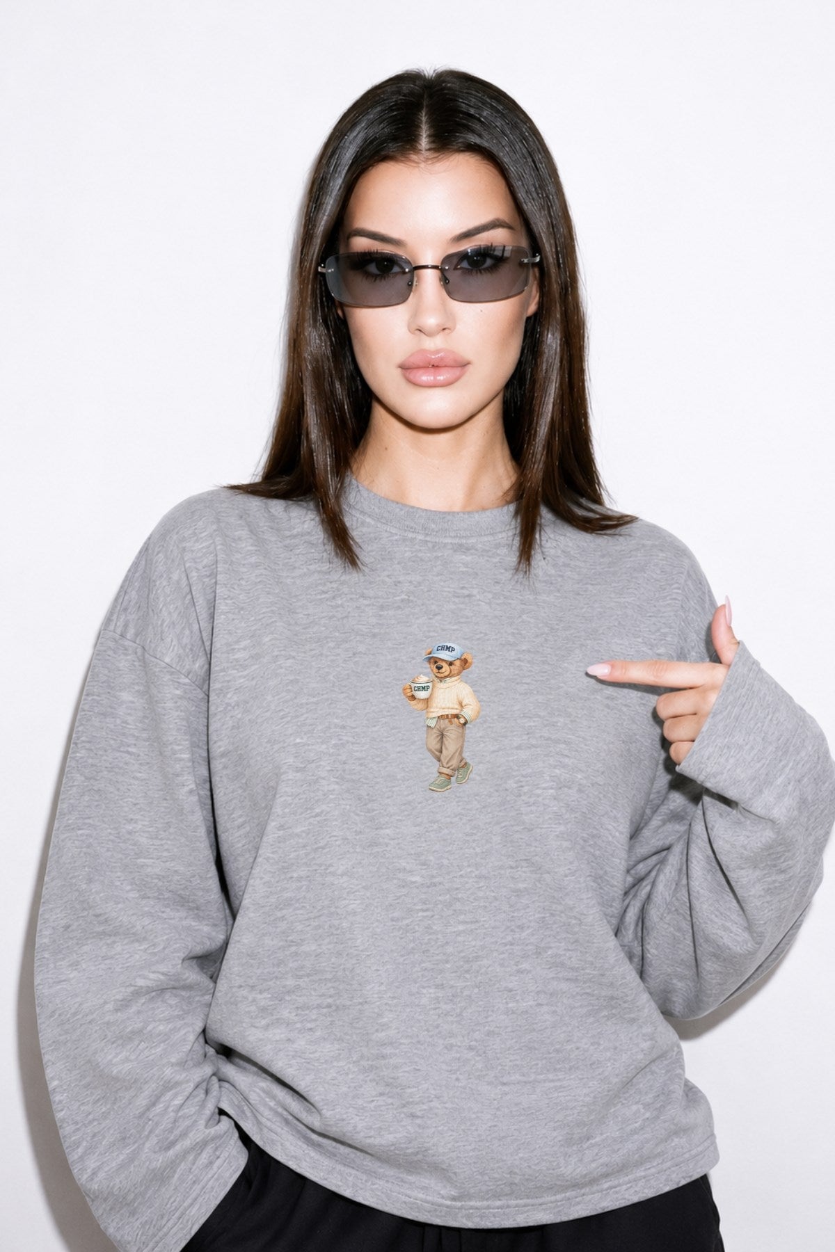 Kadın Relaxed Fit Sweatshirt Coffee Bear Baskılı Gri Melanj – Bisiklet Yaka, 3 İplik Şardonsuz