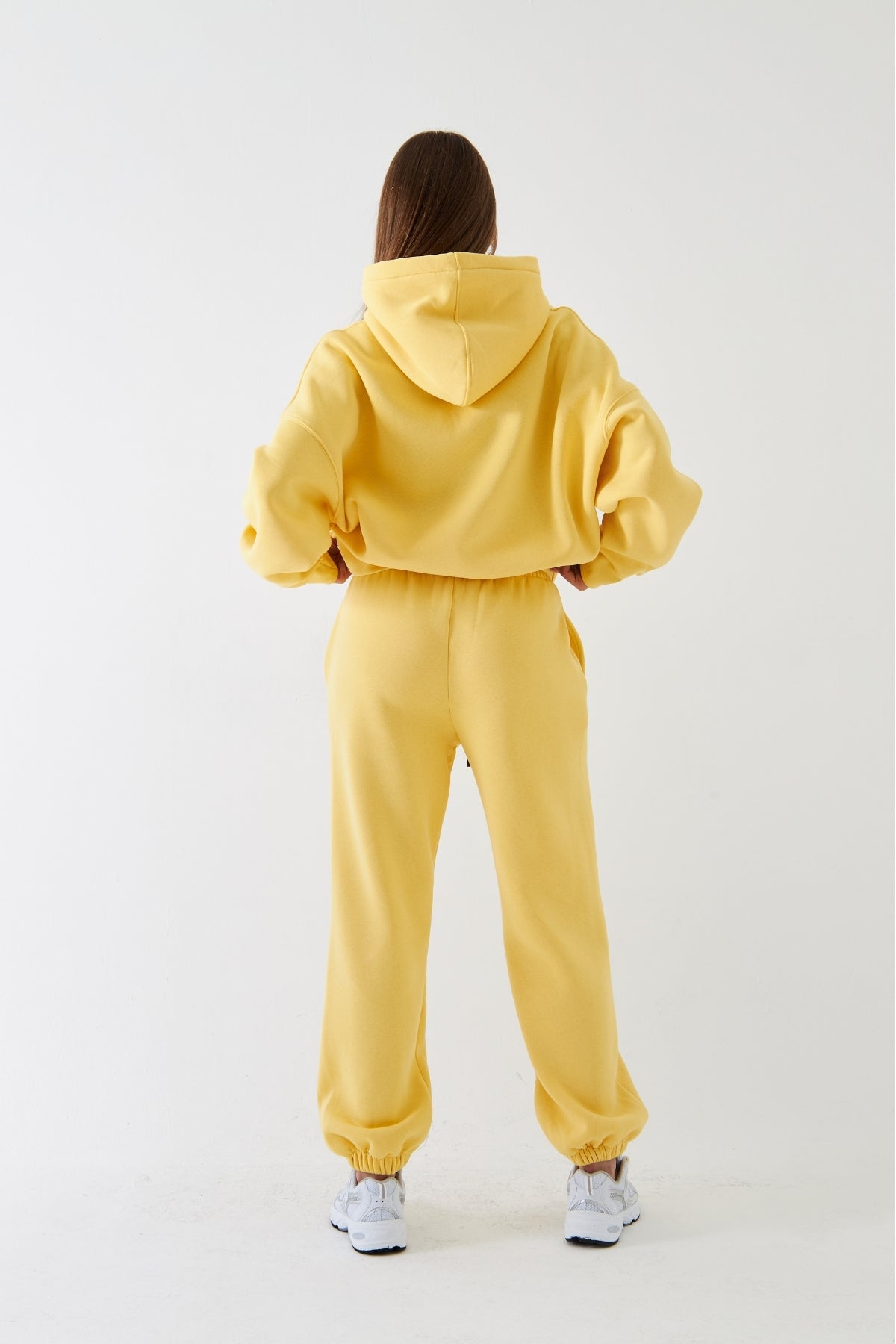 Oversize Unisex Eşofman Takımı Sarı – Basic, 3 İplik Şardonlu Polar; Kapüşonlu Üst, Lastikli Alt
