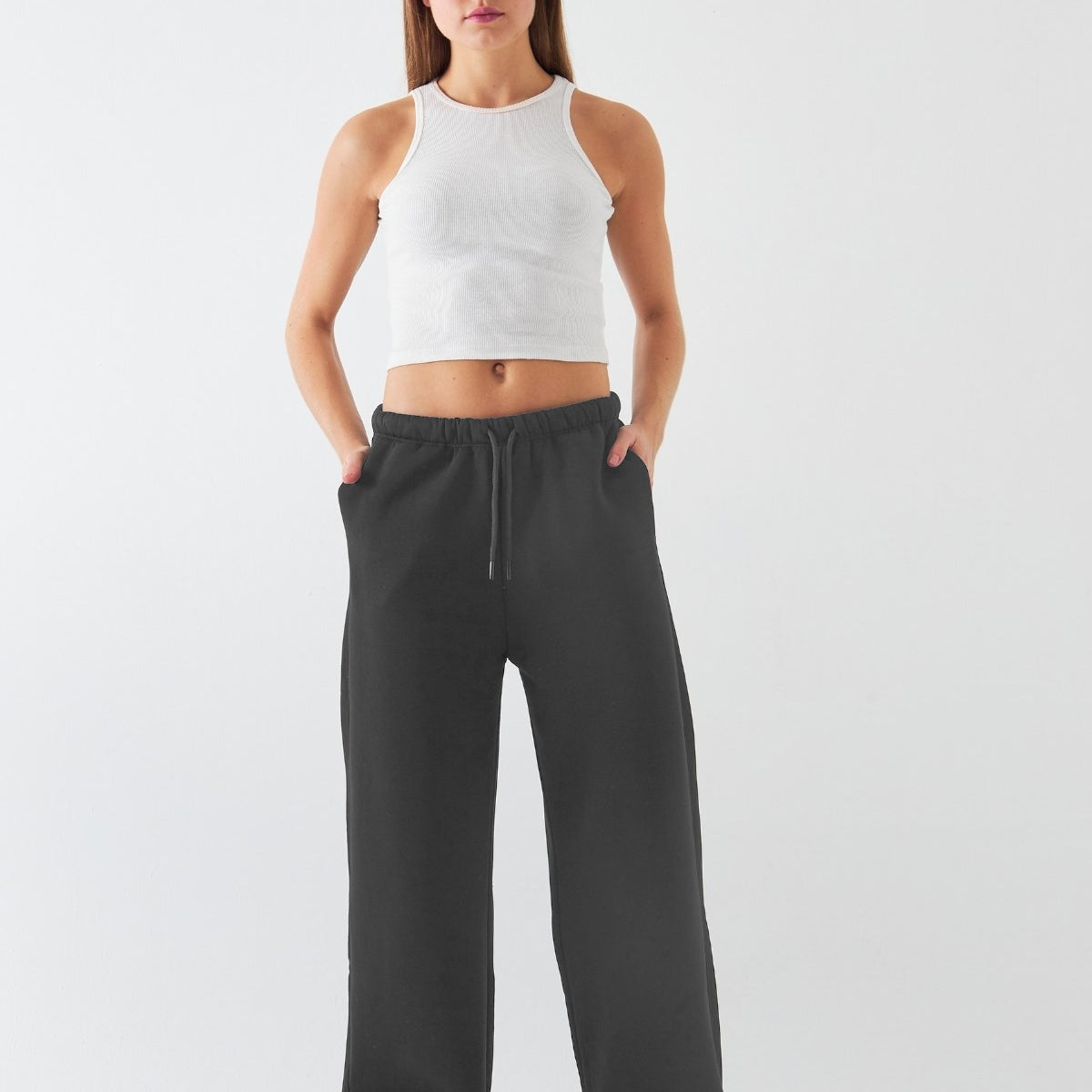 Oversize Unisex Eşofman Altı Füme – 3 İplik Şardonlu Polar, Bol Paça, Cepli, Modern Rahat Kesim