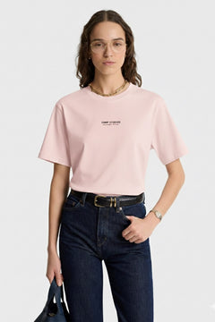 Kadın Oversize Tişört CHMP STUDIOS Baskılı Pembe – Bisiklet Yaka, %100 Pamuk Compact Süprem 24/1