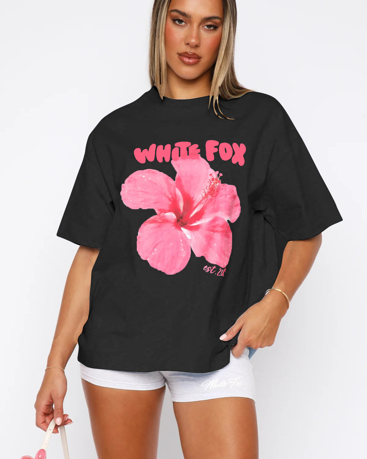 Hibiscus Çiçek Baskılı White Fox Kadın Tişört Günlük Rahat Kesim Siyah