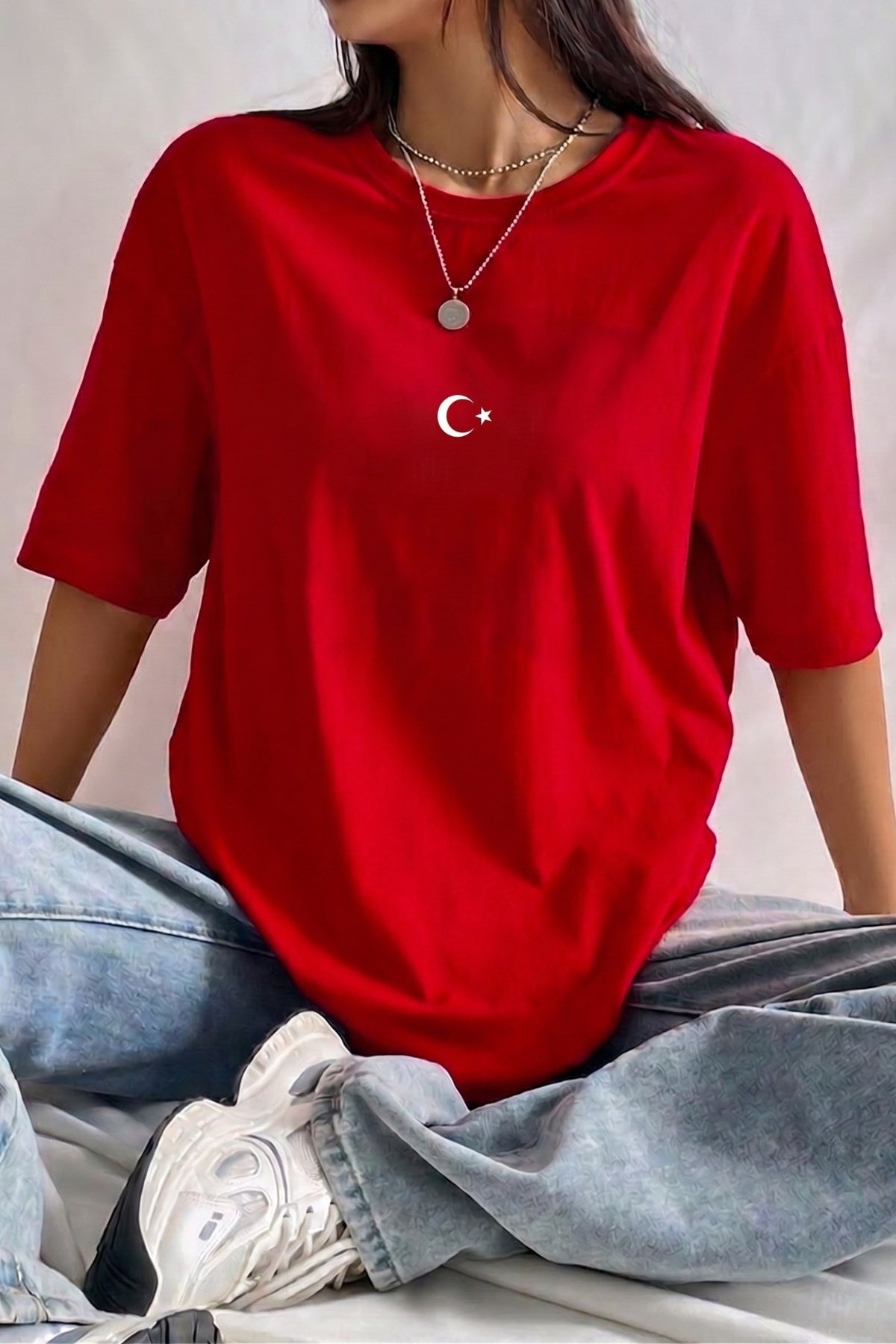 Unisex Oversize Tişört Legend of Türkiye Baskılı Kırmızı – Bisiklet Yaka, Rahat Kalıp, Yazılık, %100 Pamuk