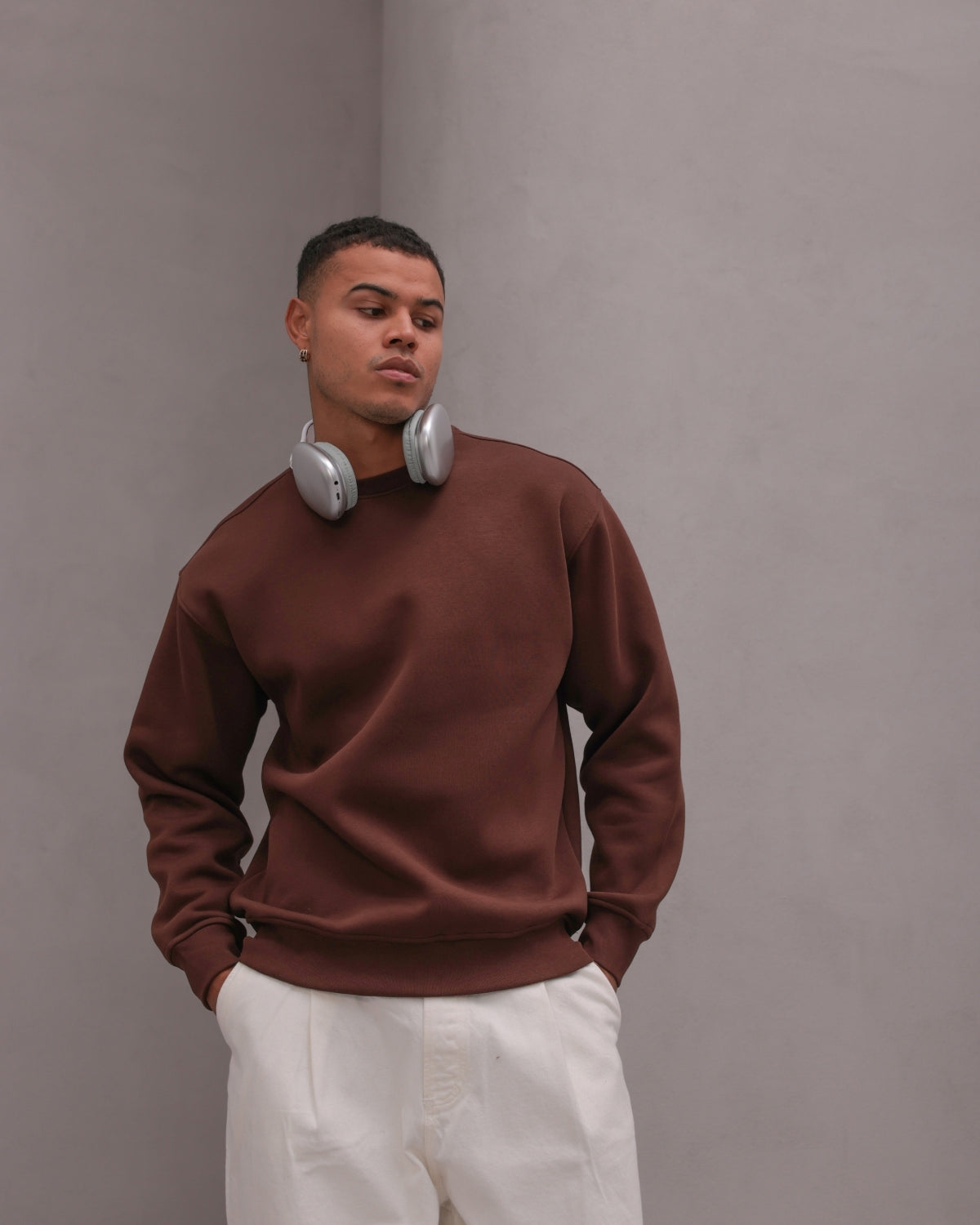 Erkek Oversize Sweatshirt Basic Kahverengi – Bisiklet Yaka, 3 İplik Şardonlu Polar