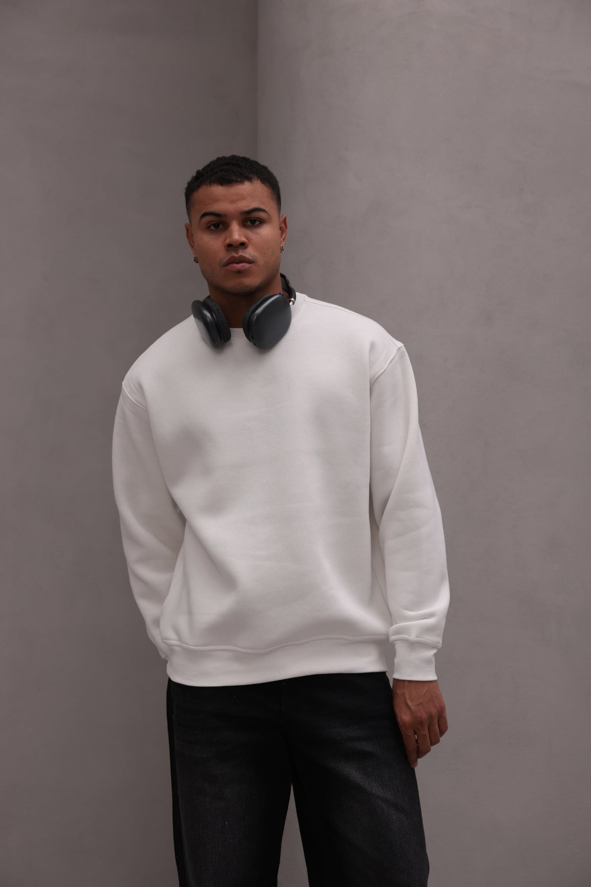 Erkek Oversize Sweatshirt Basic Beyaz – Bisiklet Yaka, 3 İplik Şardonlu Polar