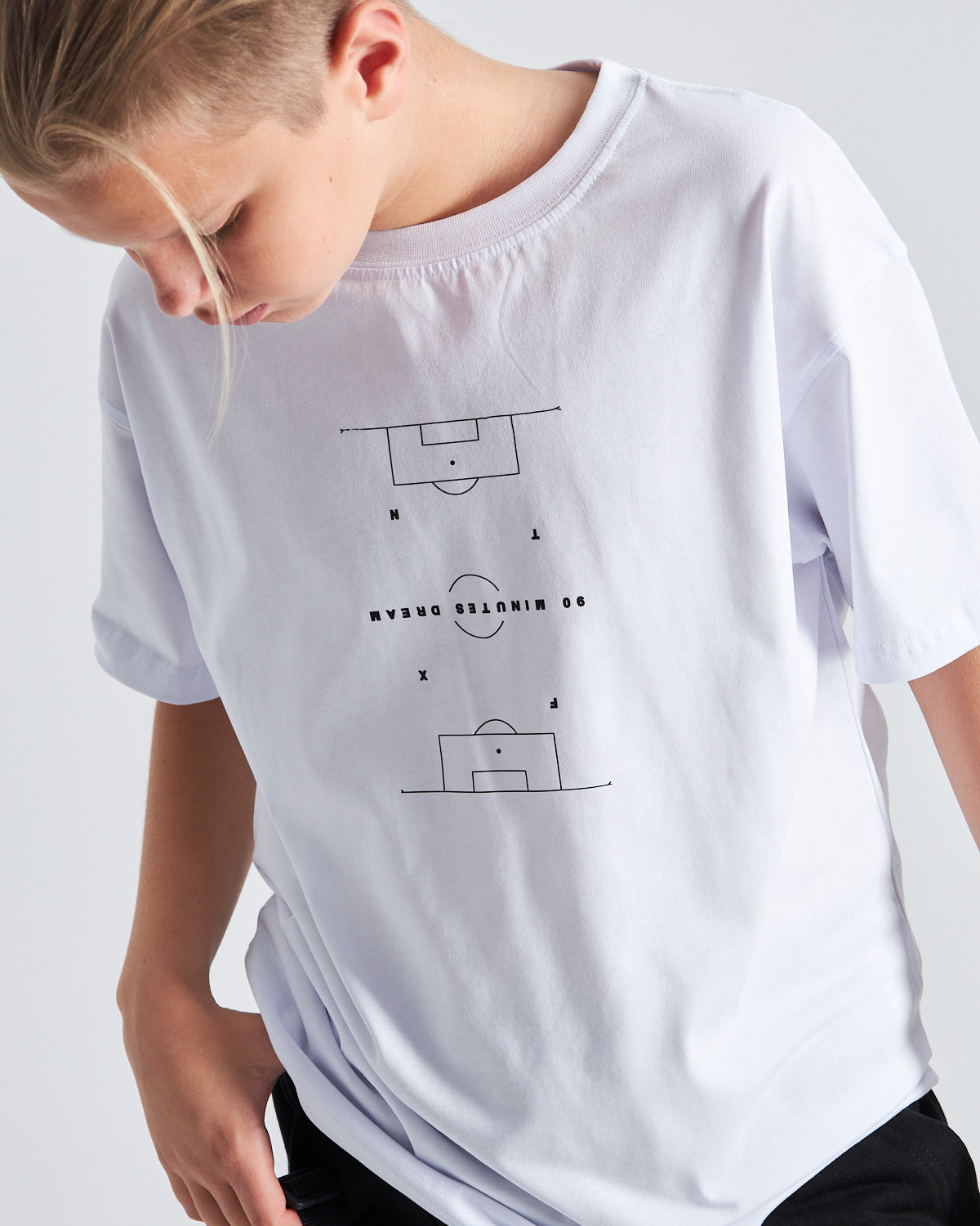 Futbol Sahası Desenli %100 Pamuk Erkek Oversize Tişört