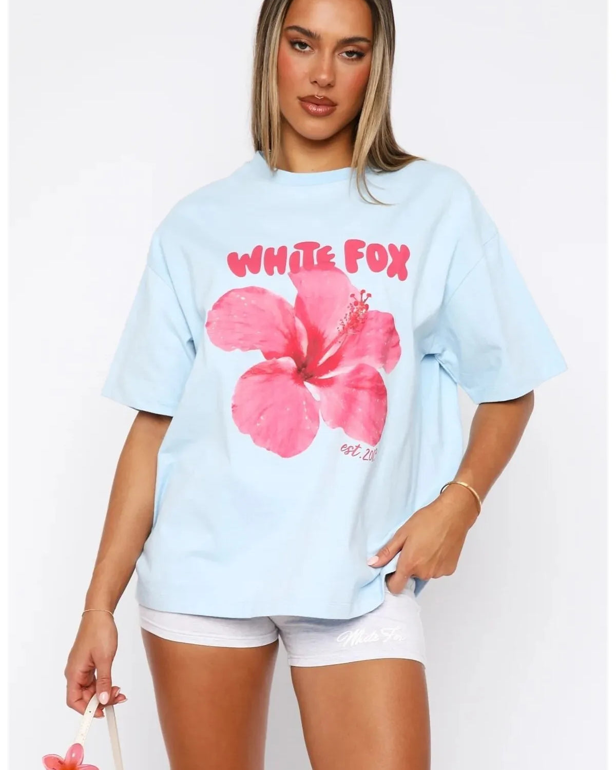 Hibiscus Çiçek Baskılı White Fox Kadın Tişört Günlük Rahat Kesim