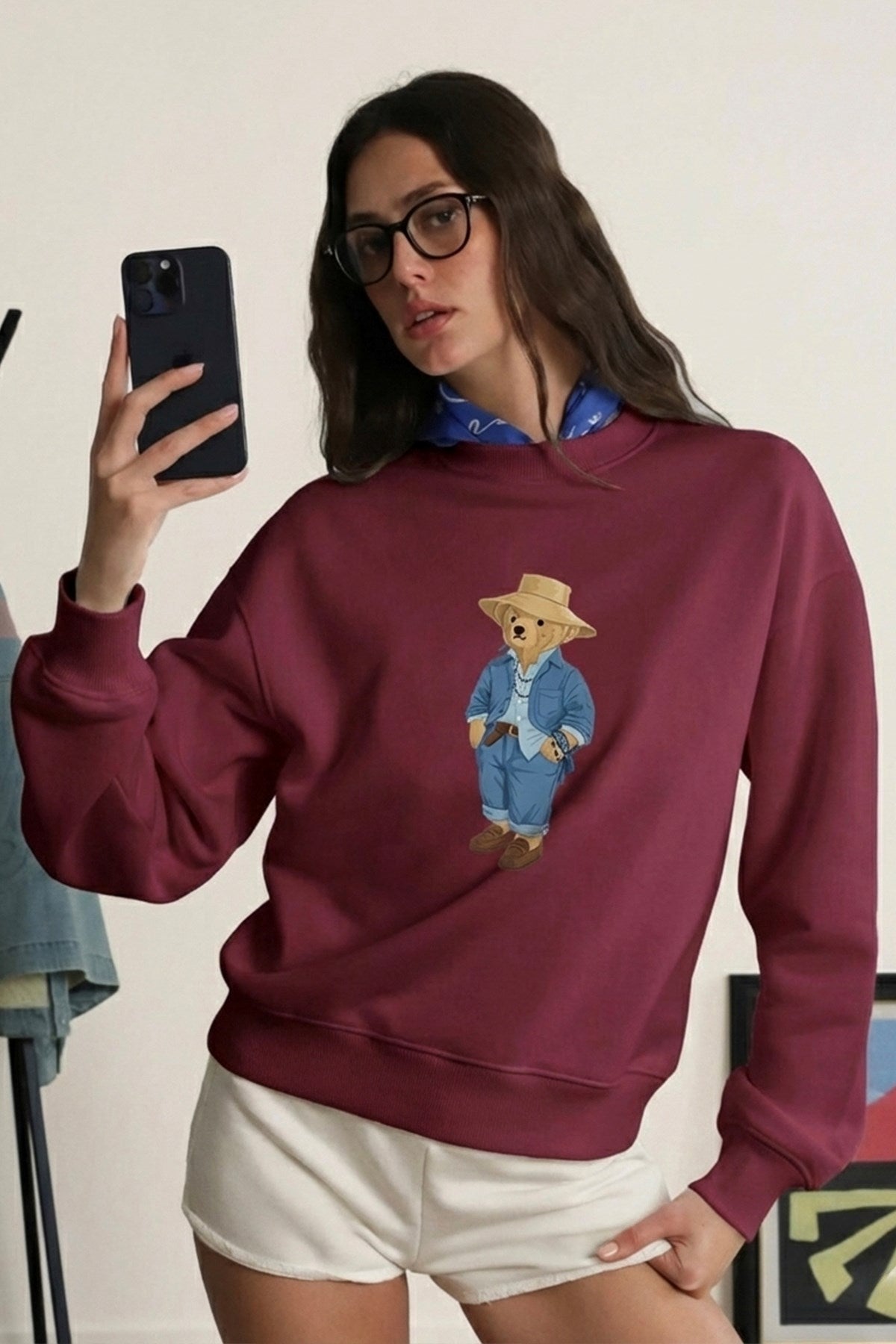 Kadın Oversize Sweatshirt Ranch Bear Baskılı Bordo – Bisiklet Yaka, 3 İplik Şardonlu Polar