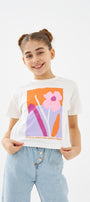 Home Is Weare The Colors Shine Yazılı Çiçek Tasarım Baskılı Beyaz Çocuk T-Shirt