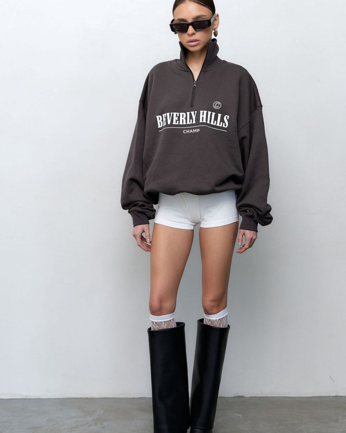 Kadın Füme Beverly Hills CHAMP Baskılı Fermuarlı Yarım Balıkçı Yaka Oversize Sweatshirt – Spor ve Günlük Şık Üst