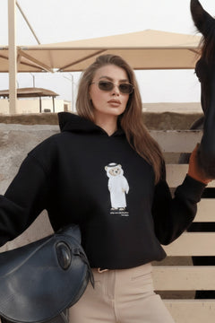 Kadın Oversize Sweatshirt Hoodie Qatari Bear White Siyah – Kapüşonlu, 3 İplik Polar, Kanguru Cepli