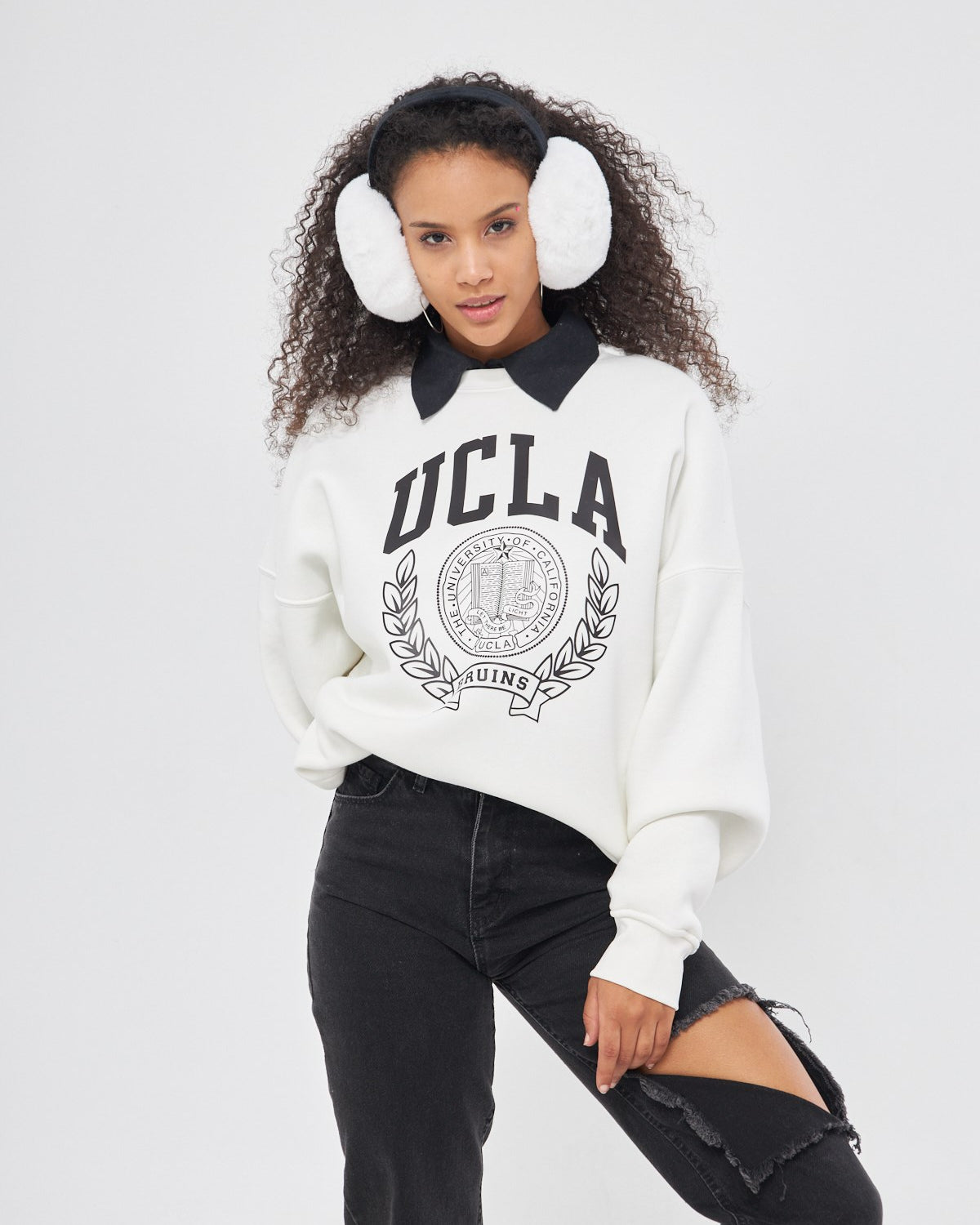 Ucla Yazı Baskılı Bisiklet Yaka İçi Polar Oversize Kesim Unisex Beyaz Sweatshirt