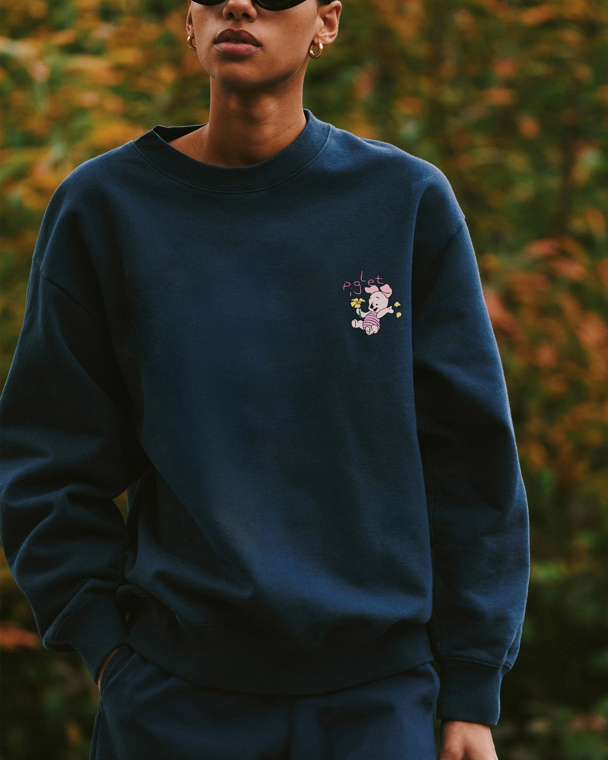 Kadın Oversize Sweatshirt Piglet Bloom Baskılı Lacivert – Bisiklet Yaka, 3 İplik Şardonlu Polar