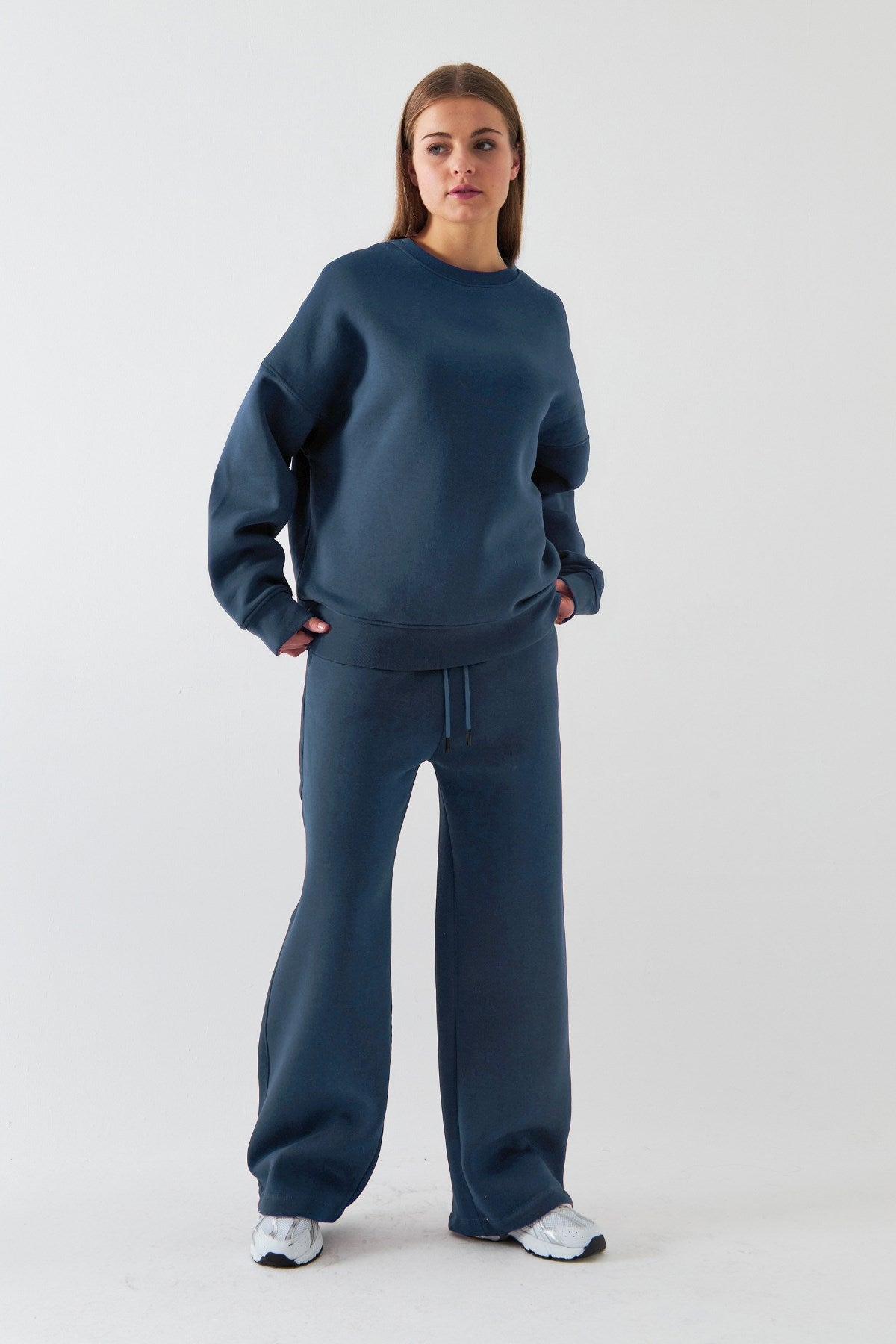 Unisex Oversize Eşofman Takımı Basic Marine – Bisiklet Yaka, Bol Paça, 3 İplik Şardonlu Polar