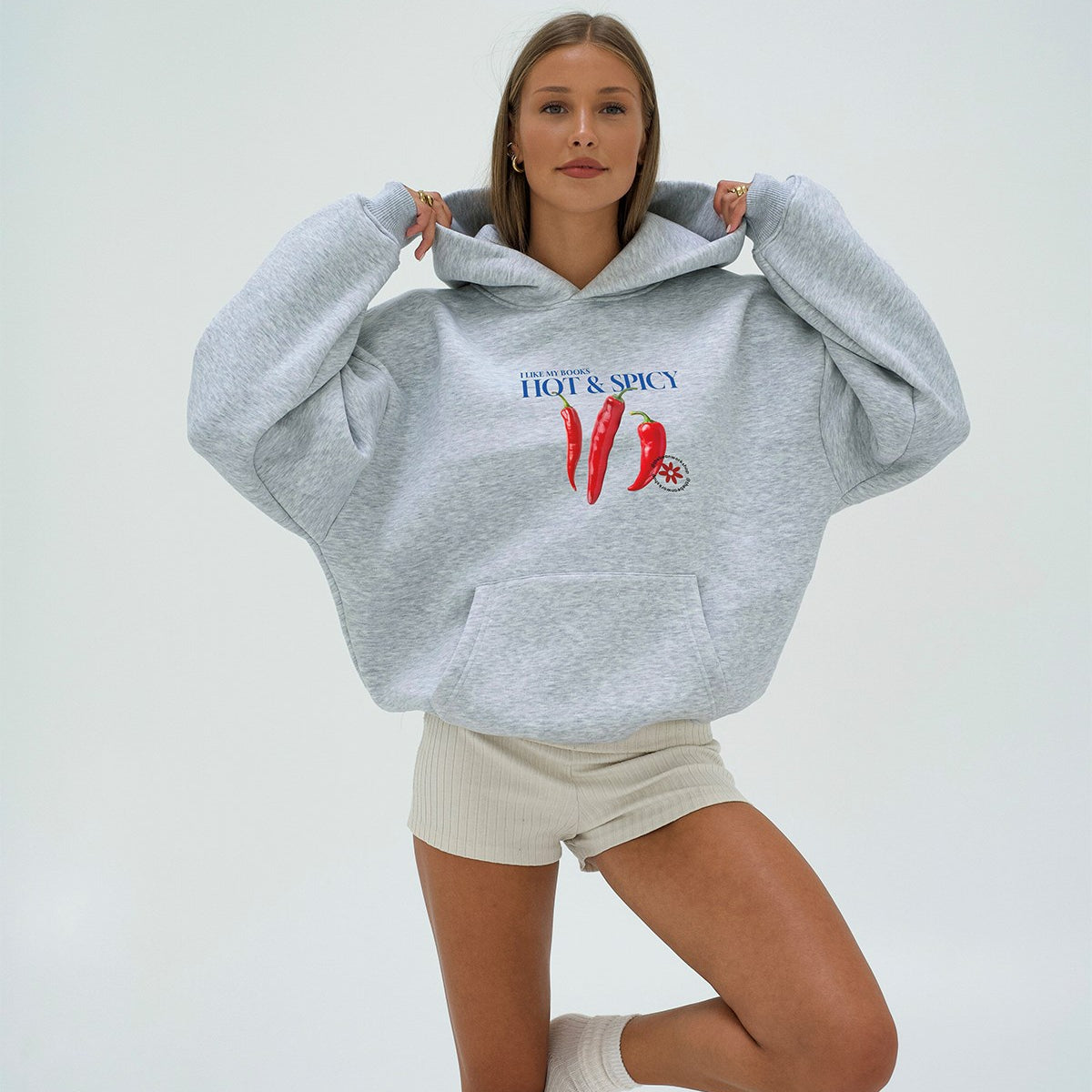 Kadın Oversize Sweatshirt Hoodie Hot & Spicy Baskılı Gri – Kapüşonlu, 3 İplik Şardonlu Polar