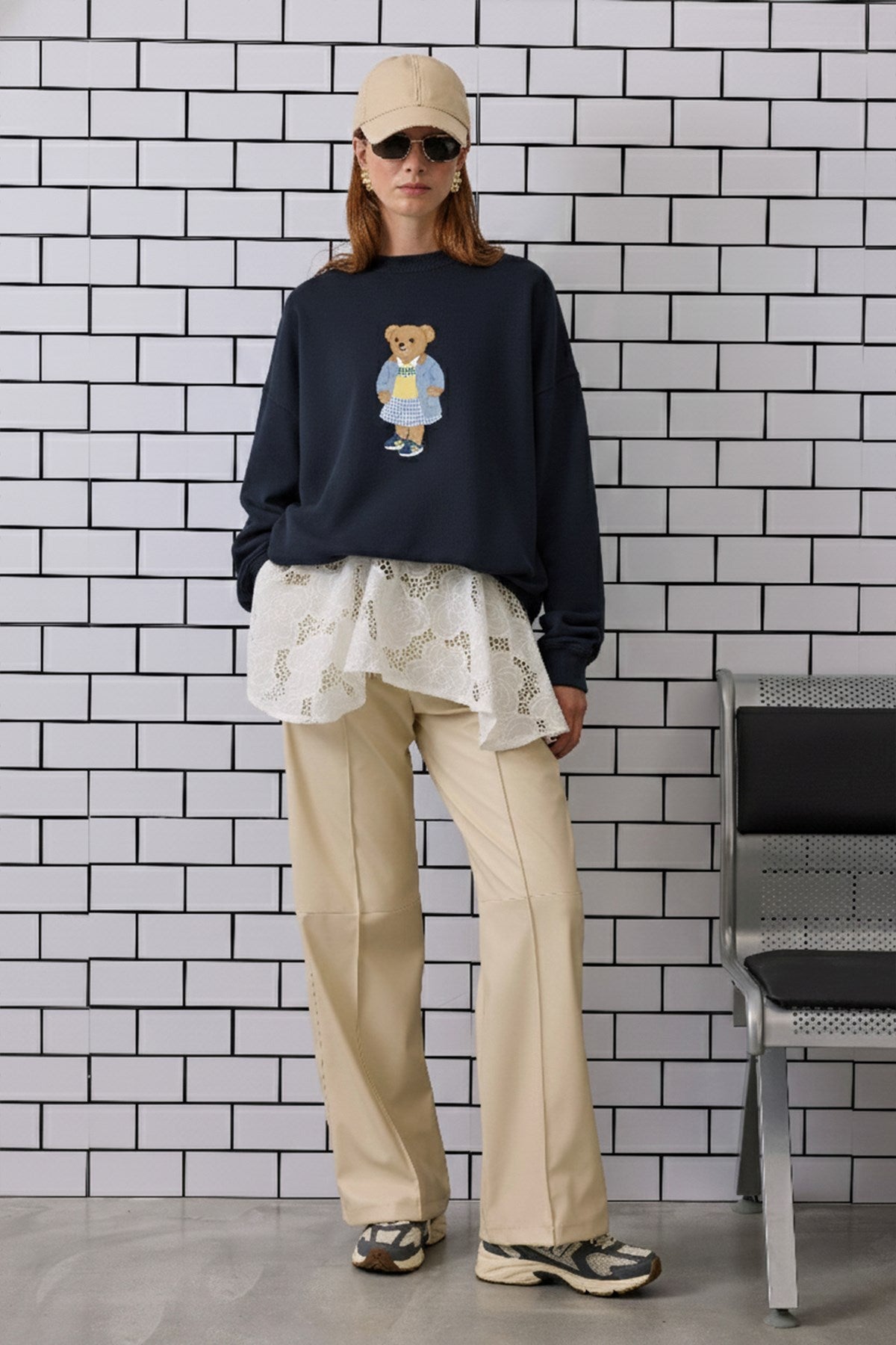Kadın Oversize Sweatshirt Preppy Girl Bear Baskılı Lacivert – Bisiklet Yaka, 3 İplik Şardonlu Polar