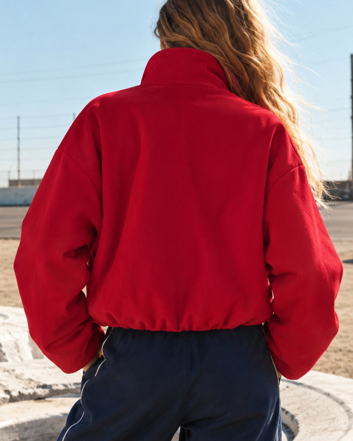 Kadın Vanta Oversize Bomber Ceket Kırmızı – Dik Yaka, Tam Fermuarlı, Gizli Cepli, Elastik Belli