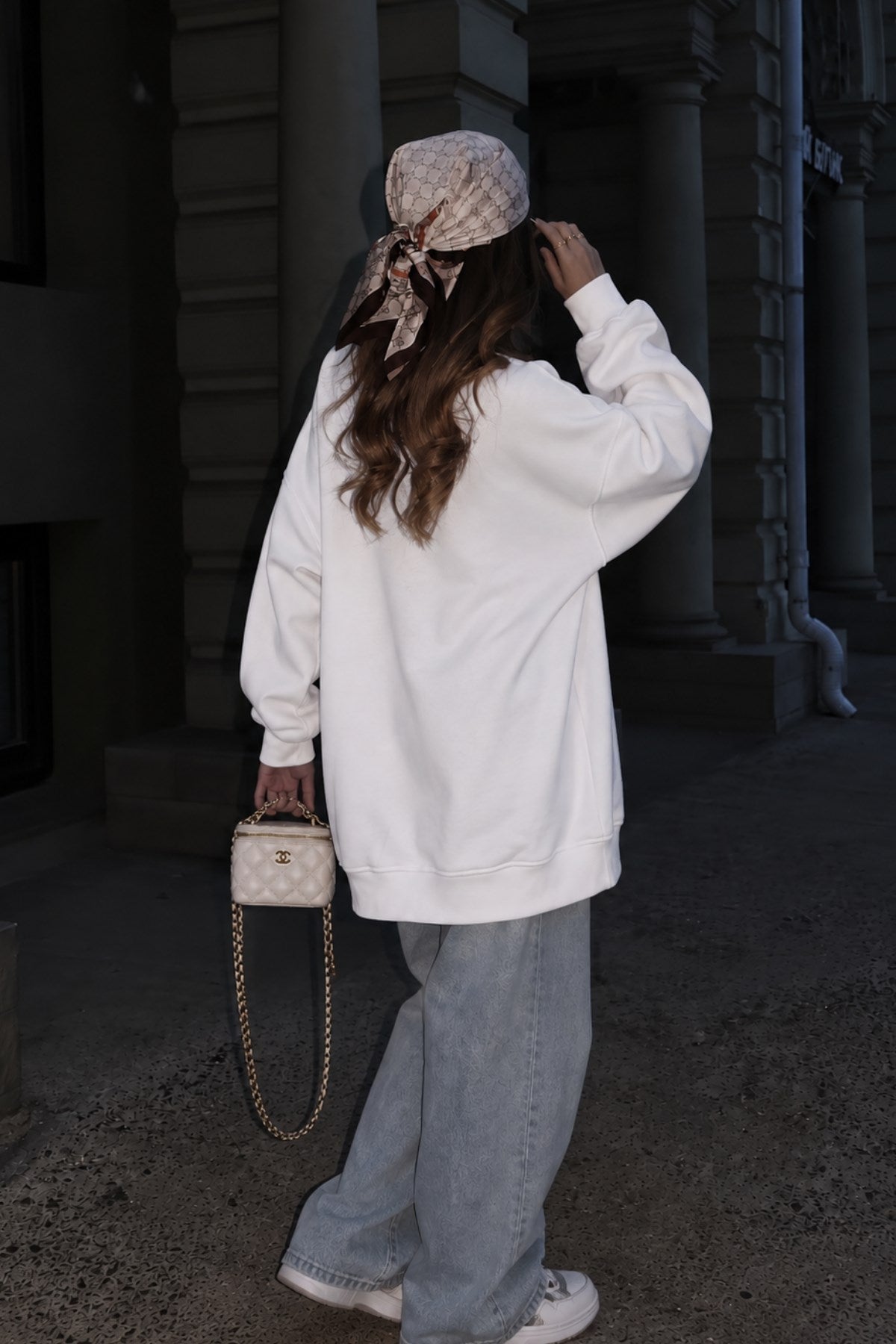 Kadın Oversize Sweatshirt Elbise Sweet Mood Baskılı Beyaz – Bisiklet Yaka, 3 İplik Şardonlu Polar