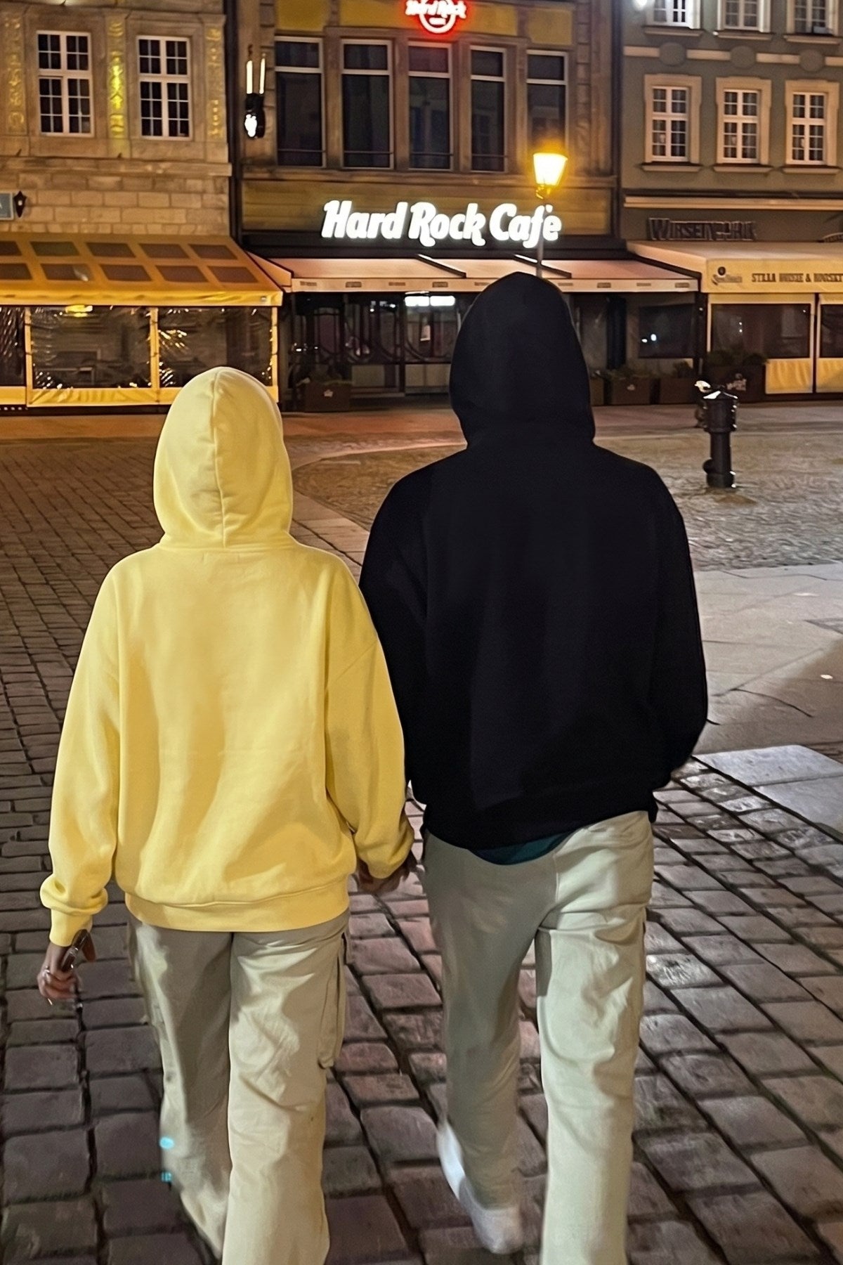 Unisex 2’li Oversize Basic Hoodie Siyah & Sarı – Kapüşonlu, Cepli, 3 İplik Şardonlu Polar