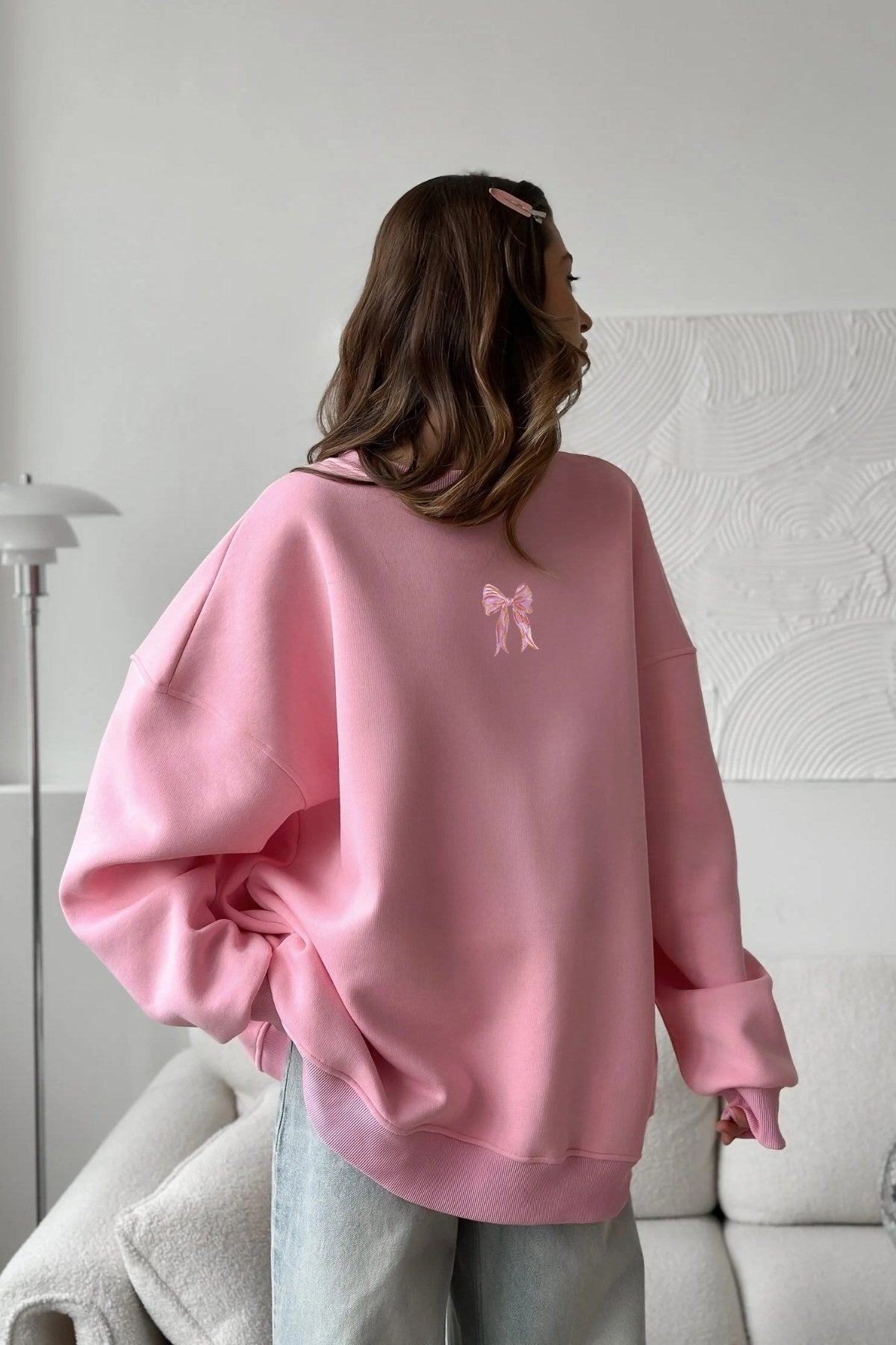 Kadın Oversize Sweat Elbise Pembe Kurdele Baskılı Pembe – Bisiklet Yaka, 3 İplik Şardonlu Polar