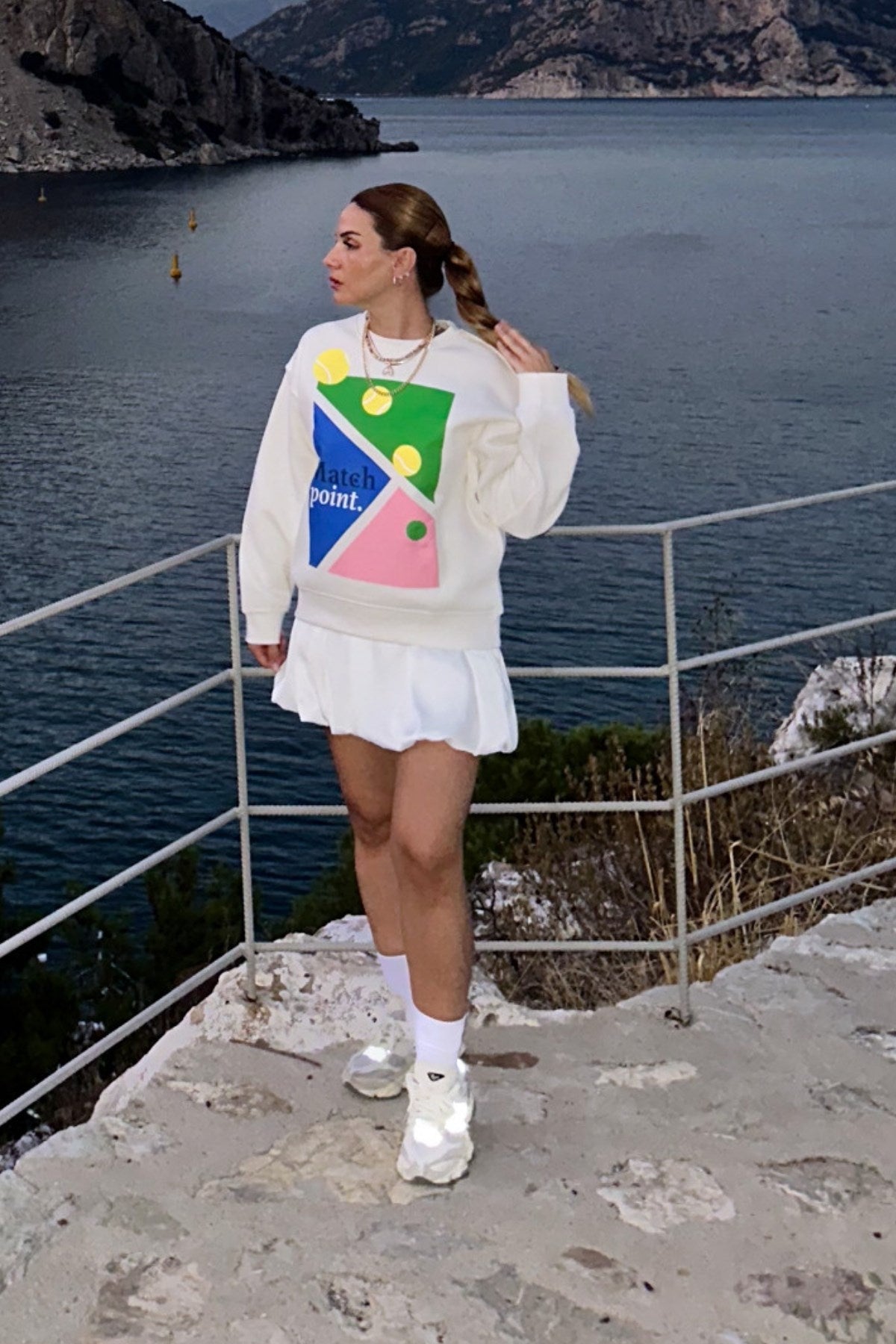 Unisex Oversize Sweatshirt Match Point baskılı Beyaz – Bisiklet yaka, 3 iplik şardonlu polar
