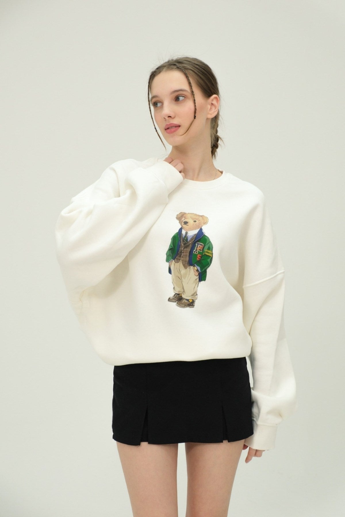 Kadın Ekru Teddy Ayıcık Baskılı 3 İplik Şardonlu Sweatshirt – Bisiklet Yaka, Rahat Kalıp
