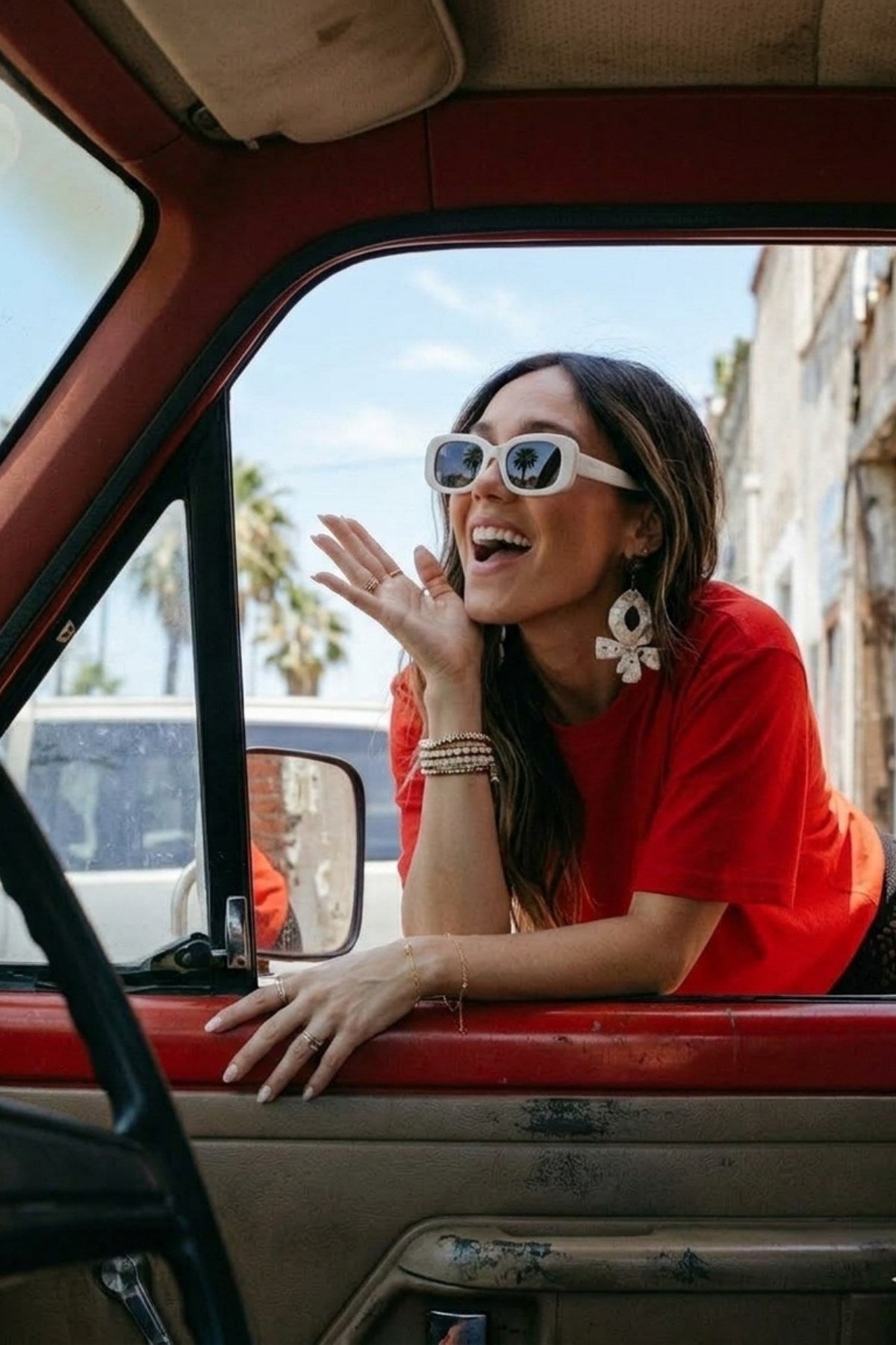 Kadın Oversize Basic Tişört Kırmızı – Bisiklet Yaka, Rahat Kalıp, Yazılık, %100 Pamuk